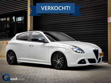 1.7TBi Quadrifoglio Verde | PANO | BOSE | LEDER |