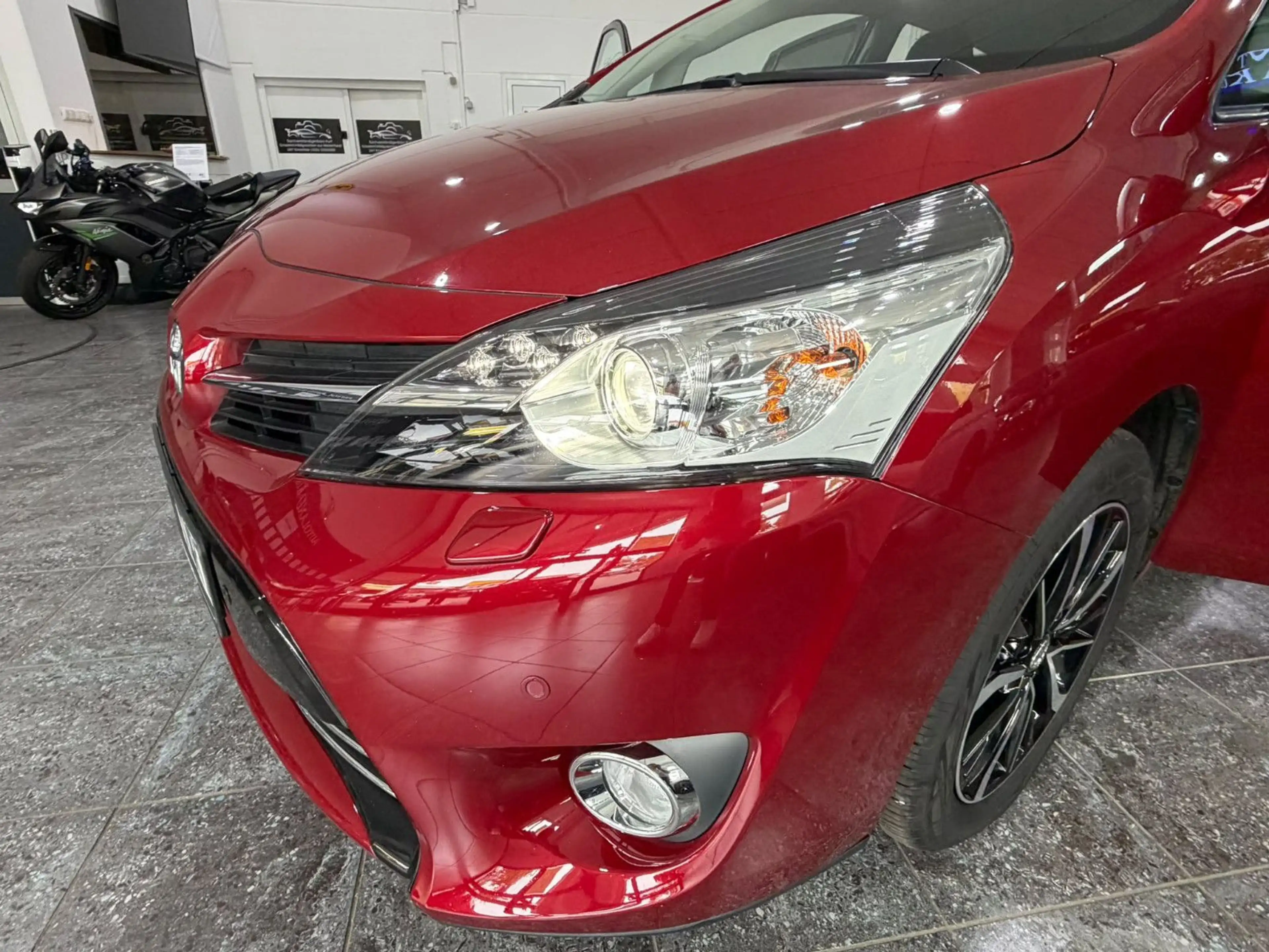 Toyota Verso 1,8 l *Edition-S+*Xenon*RFK*Shz*Tempo*1.Hd — photo 8