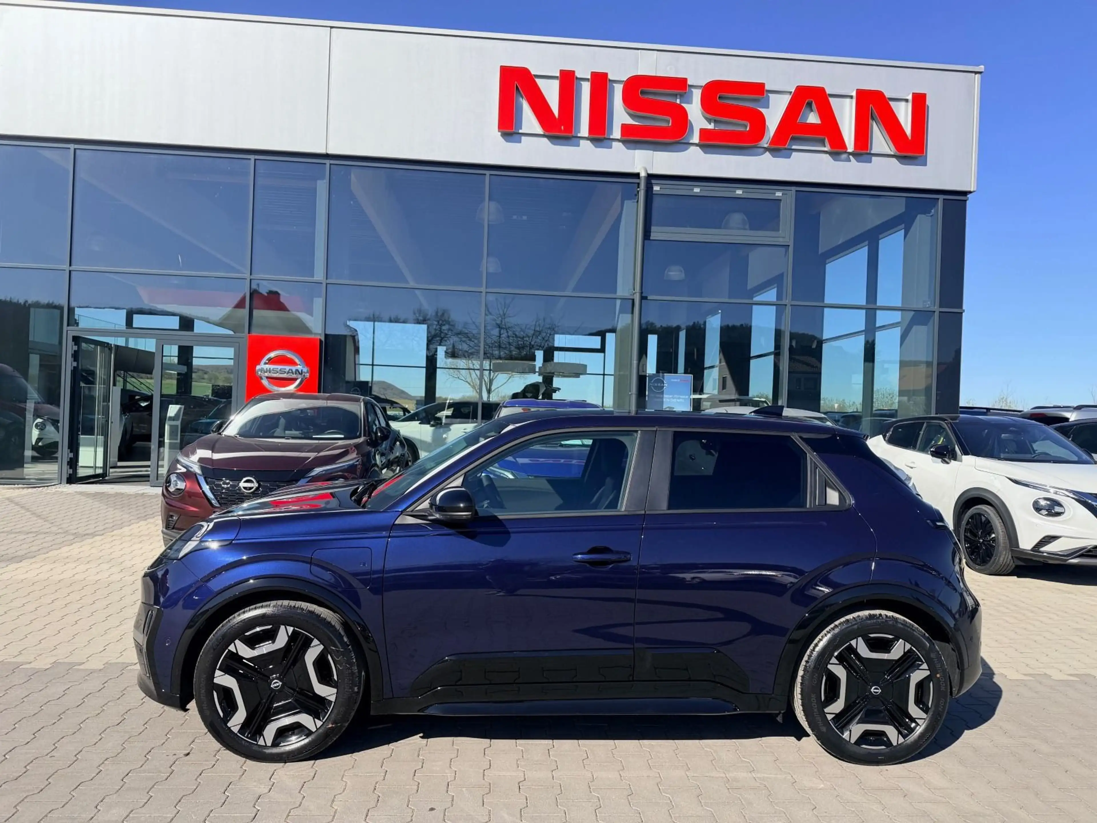 Nissan Micra Advance 40 kWh WINTER ICONIC — photo 2