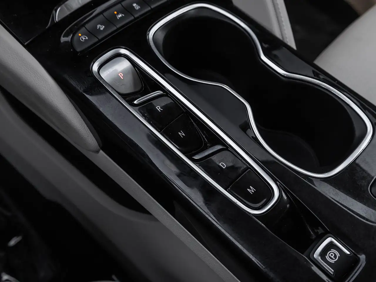 Buick Envision снимка Buick Envision
