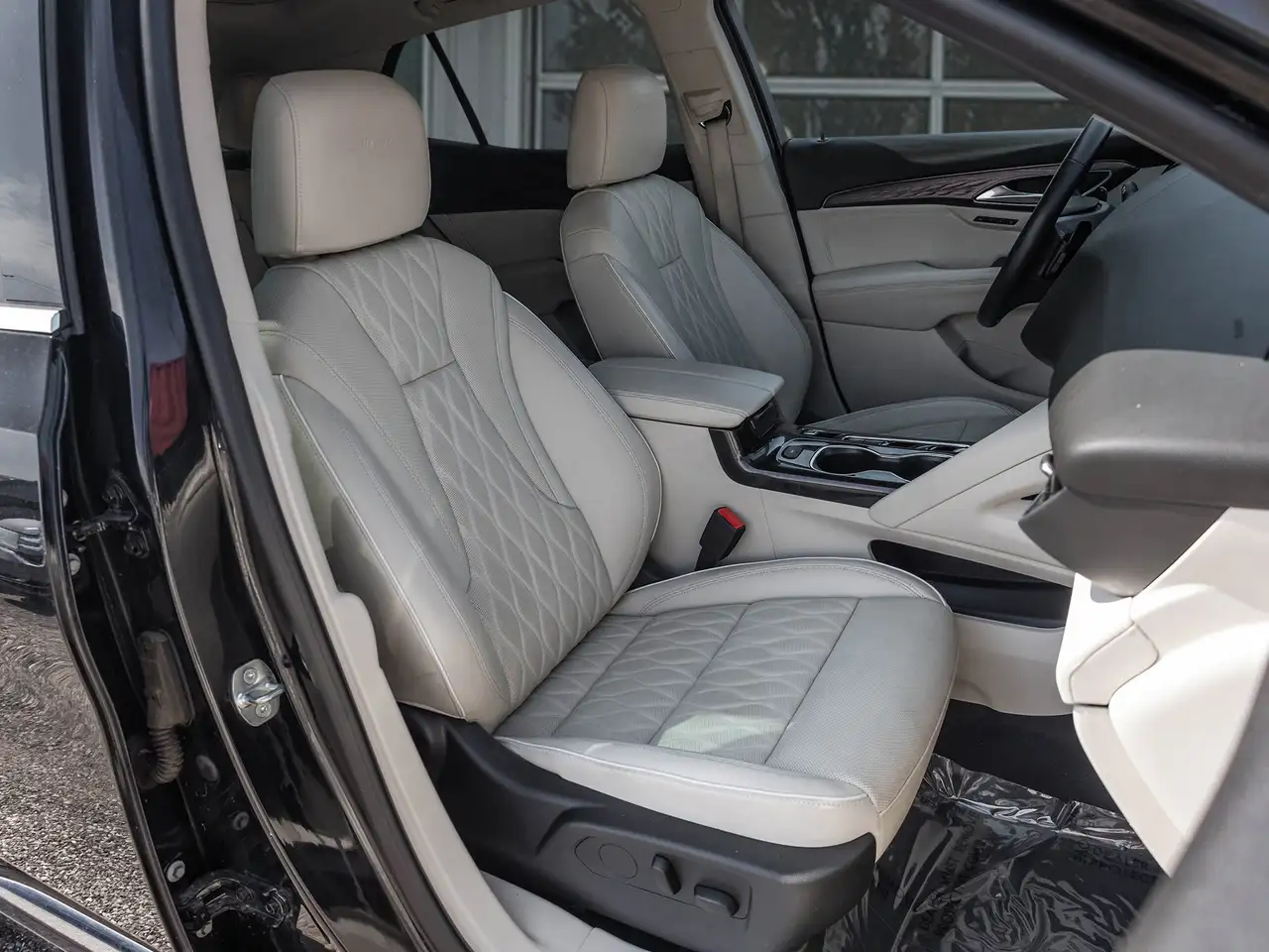 Buick Envision снимка Buick Envision
