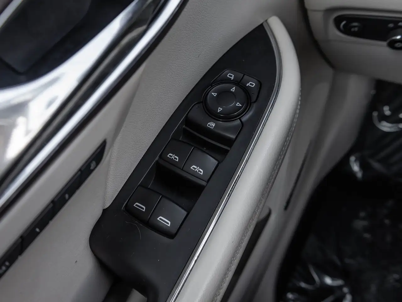 Buick Envision снимка Buick Envision