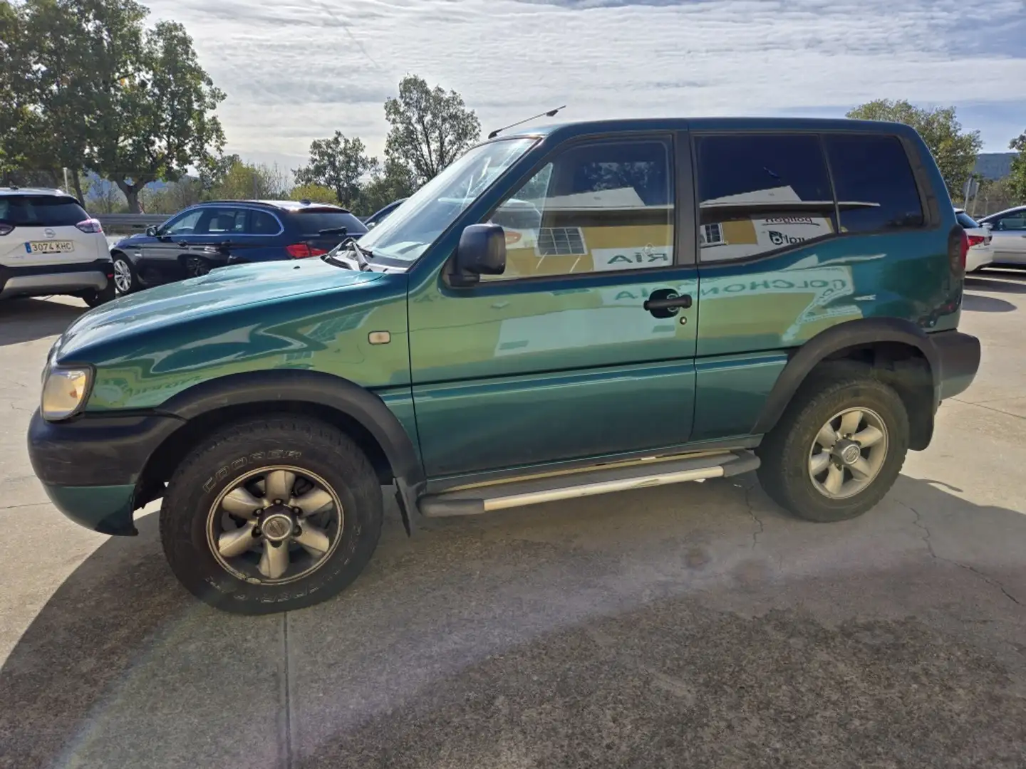 Nissan Terrano 2.7 TDI Comfort Groen - 2