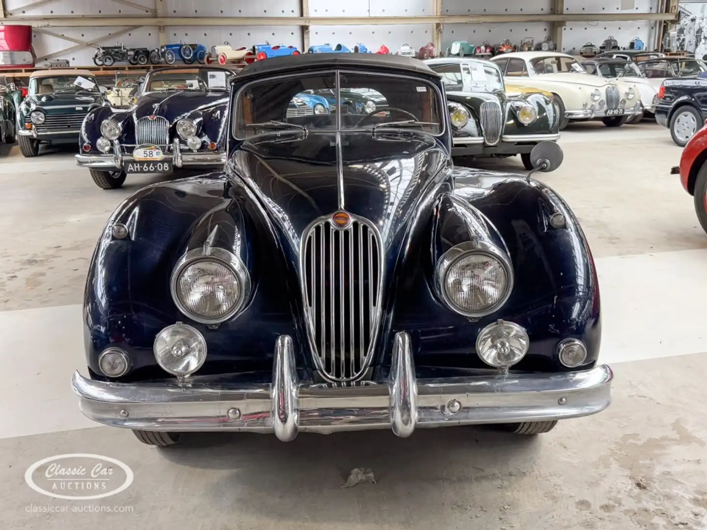 Jaguar DHC  - ONLINE AUCTION Albastru - 2
