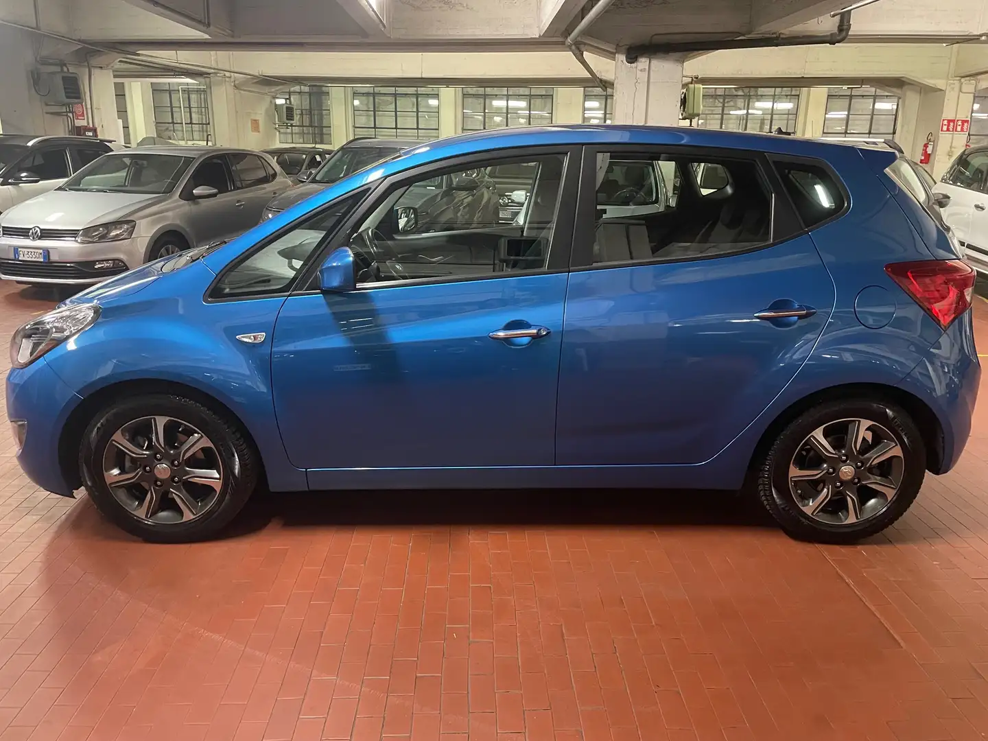 Hyundai iX20 1.4 Comfort econext E6 Bleu - 2