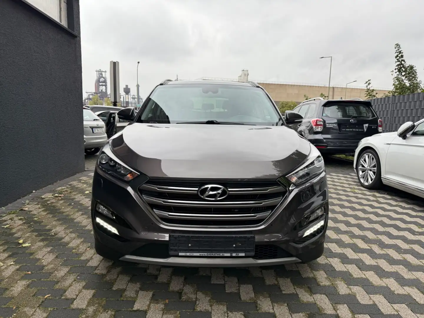 Hyundai TUCSON Premium 4WD Navi Leder LED Pano Braun - 2