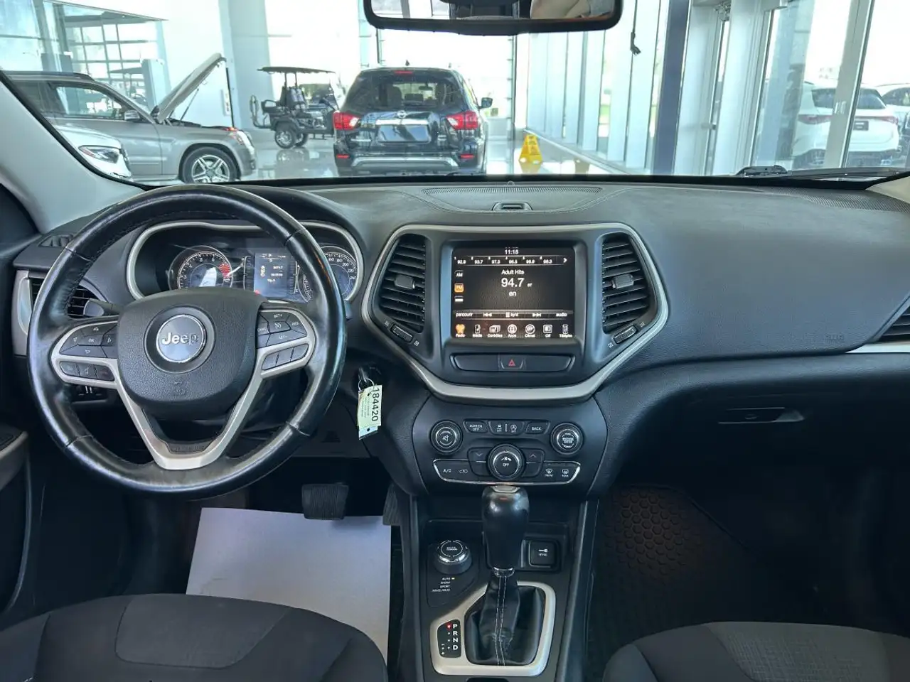 Jeep Cherokee снимка Jeep Cherokee