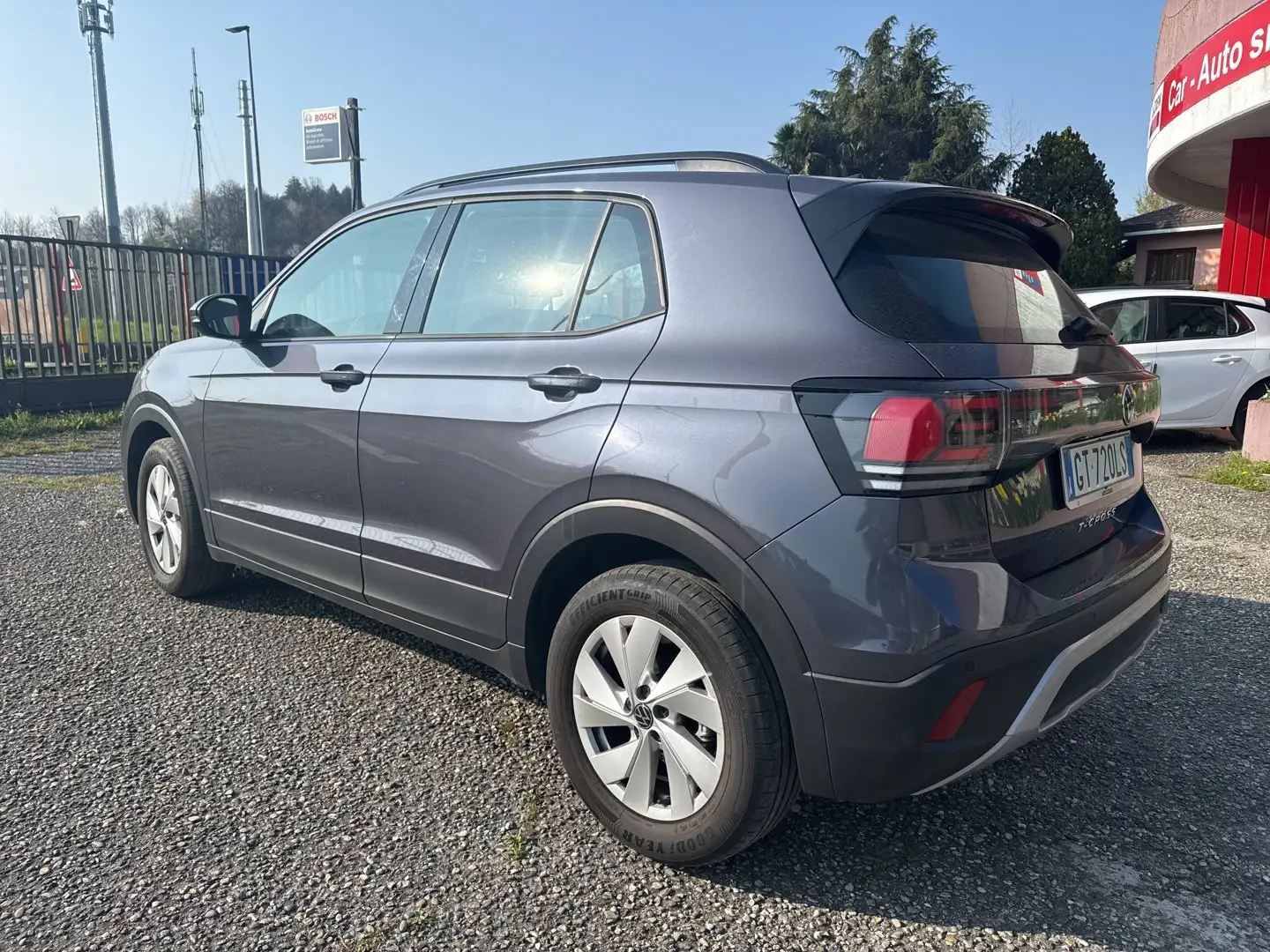 Volkswagen T-Cross 1.0 TSI 115 CV DSG Life Gris - 2
