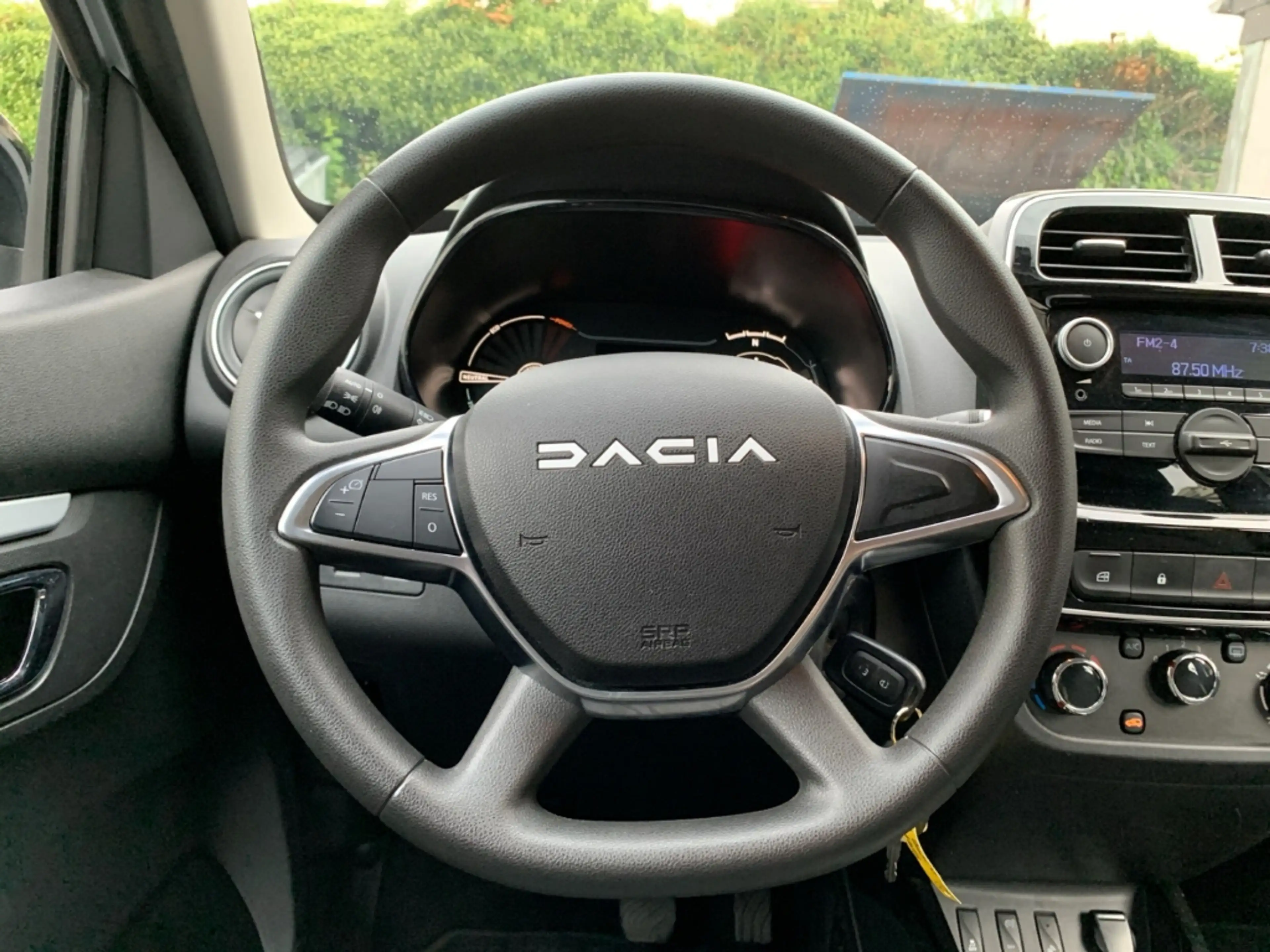 Dacia Spring ESSENTIAL ELECTRIC Essential Electric 45 DAB+KLIMA — photo 15