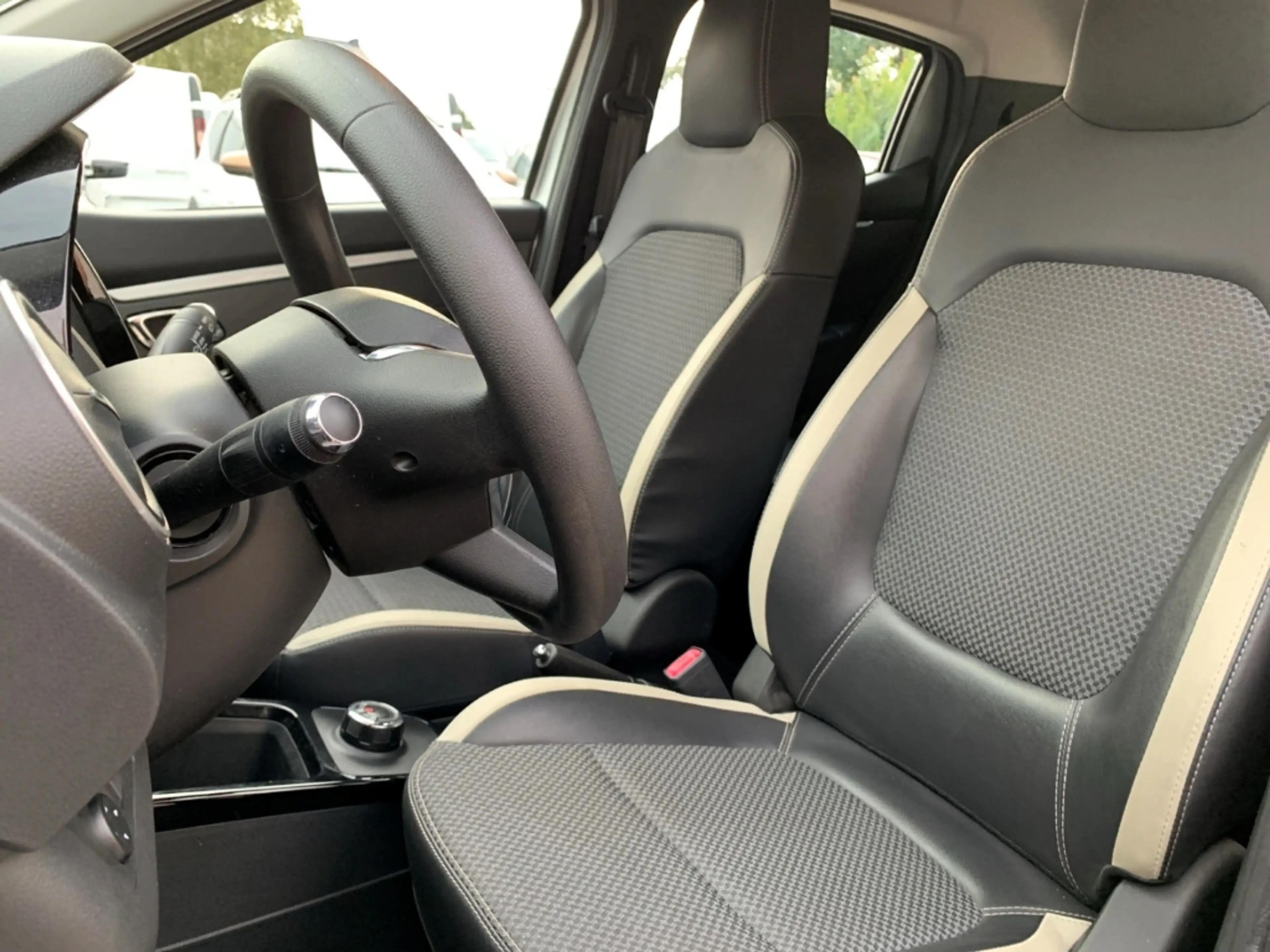 Dacia Spring ESSENTIAL ELECTRIC Essential Electric 45 DAB+KLIMA — photo 9