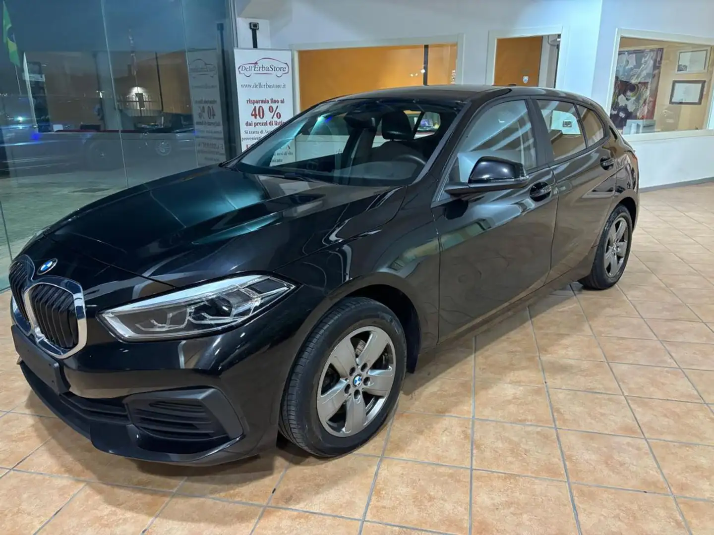 BMW 116 d 5p. Advantage Чёрный - 1