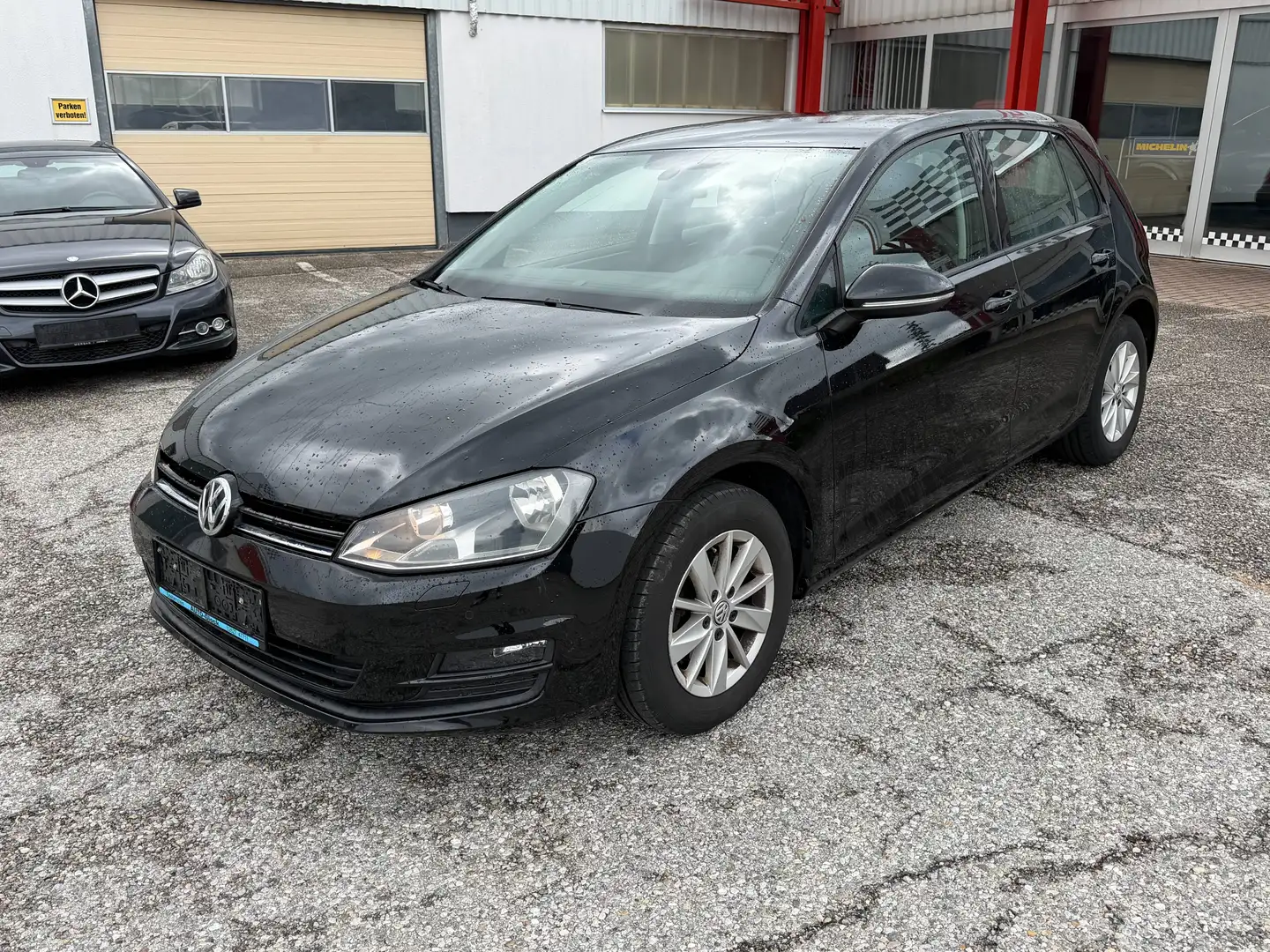 Volkswagen Golf Comfortline BMT  1 Besitz Schwarz - 2