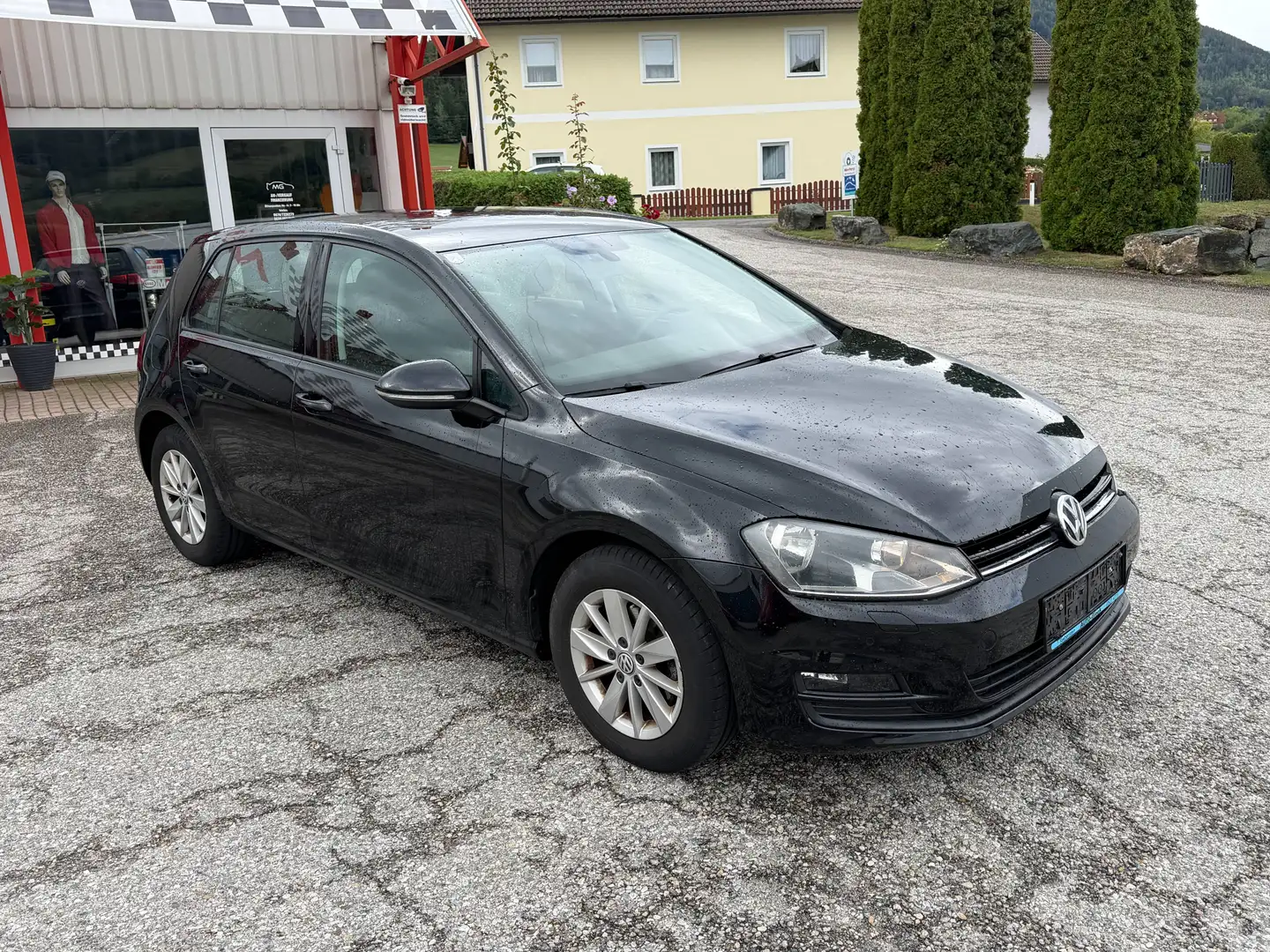 Volkswagen Golf Comfortline BMT  1 Besitz Schwarz - 1