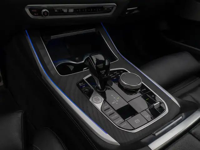 BMW X7 view 22