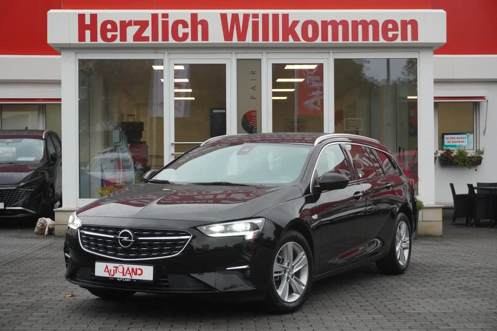 Opel Insignia ST 2.0 Turbo Elegance Aut. LED Navi DAB Noir - 2