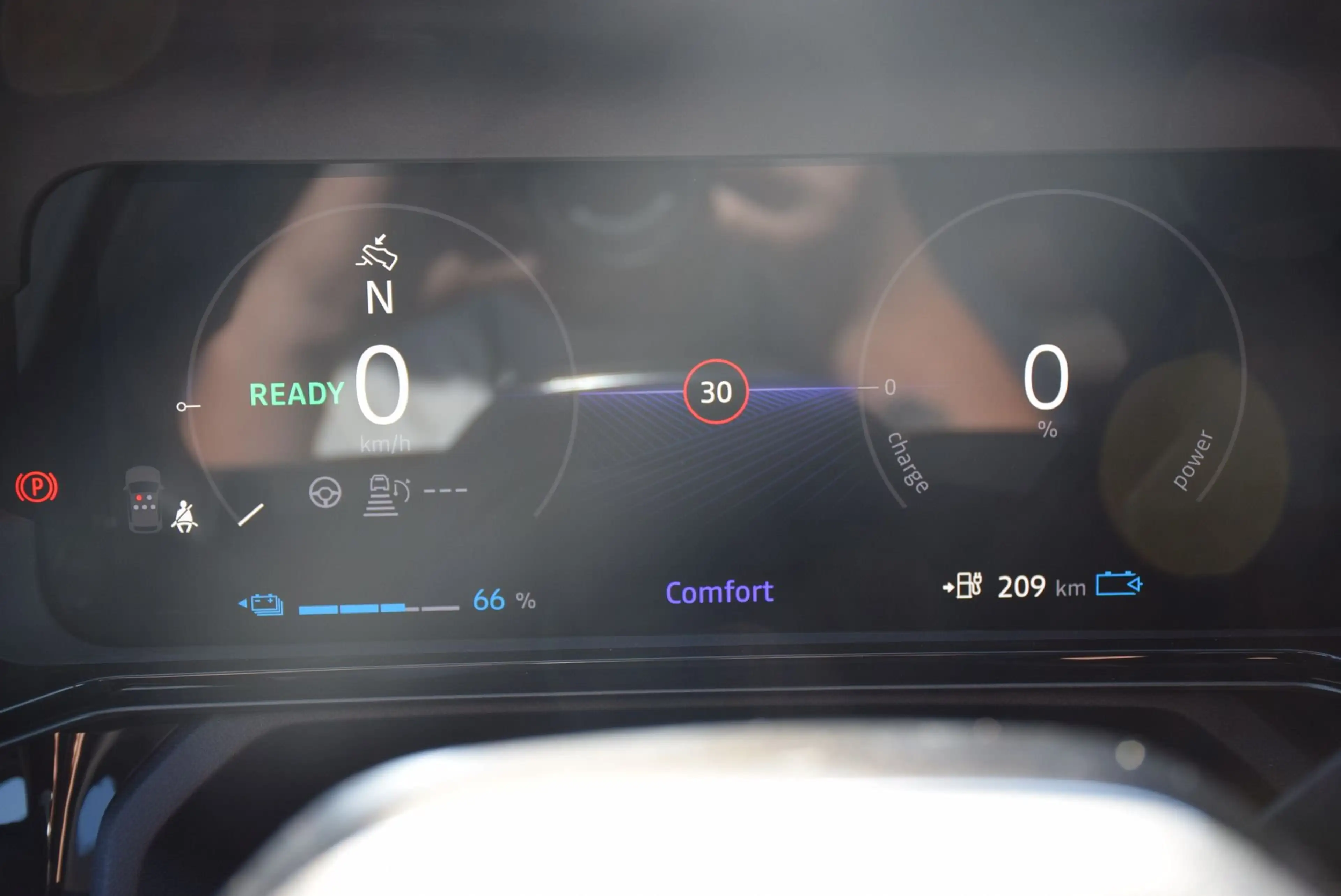 Nissan Micra 52 kWh Evolve — photo 12