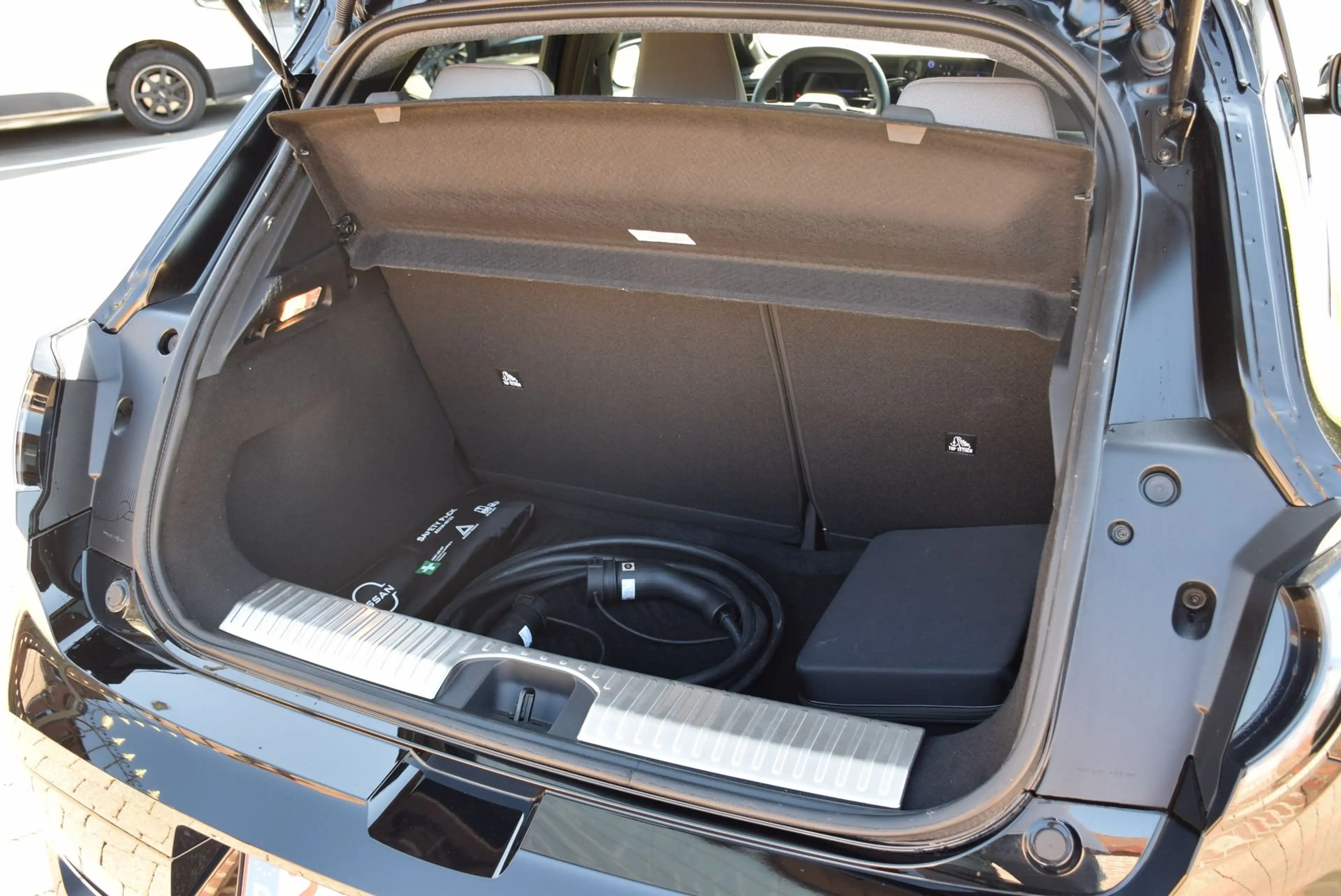 Nissan Micra 52 kWh Evolve — photo 4