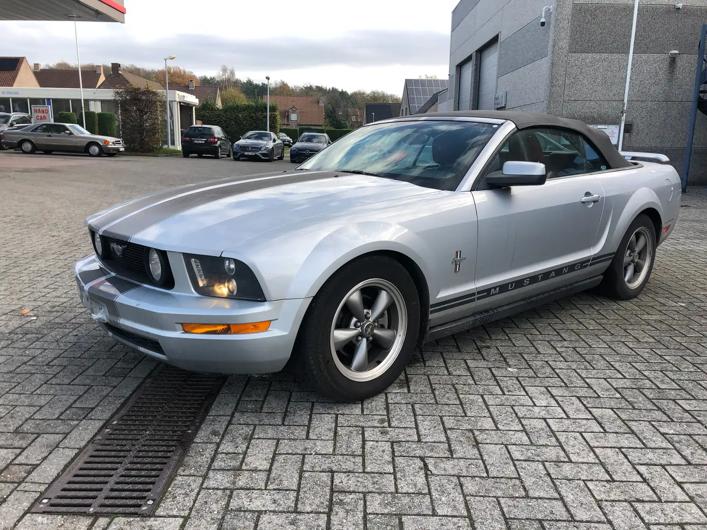 Ford Mustang 4.0 V6 Convertible Export project Grau - 1