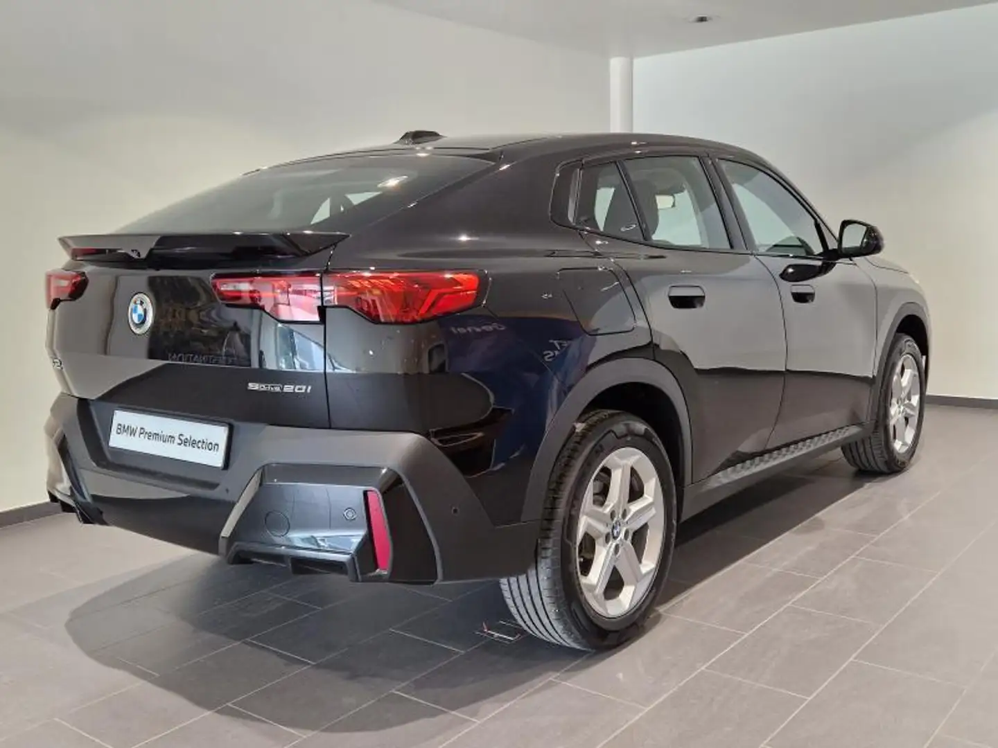 BMW X2 sDrive 20i Schwarz - 2