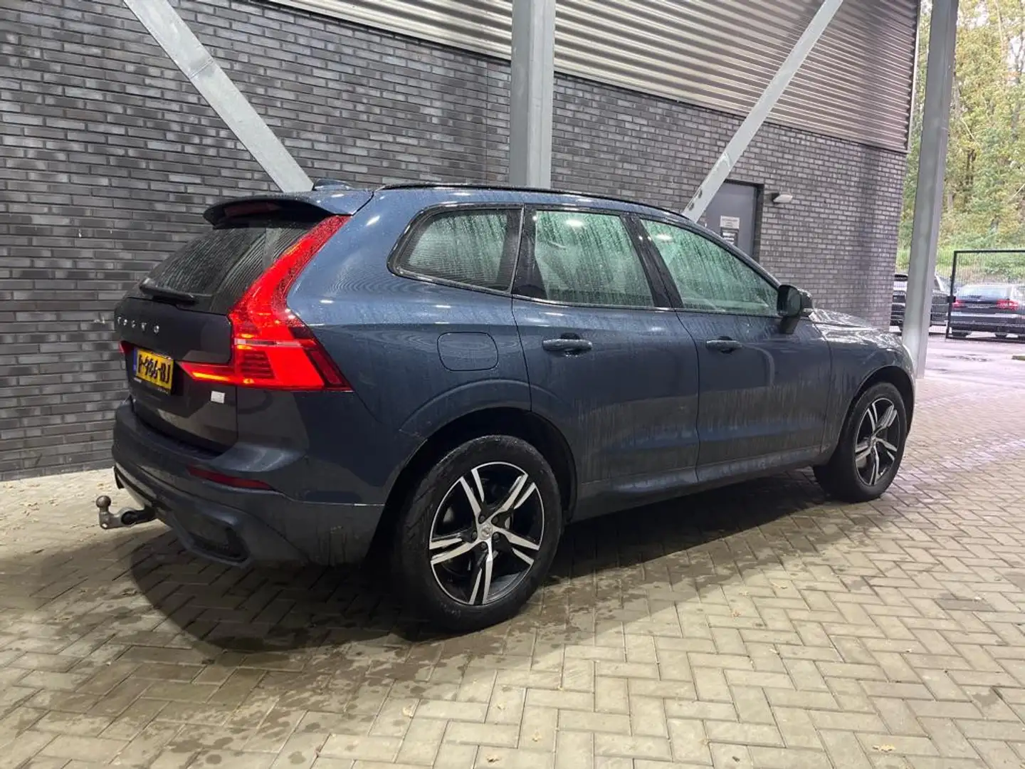 Volvo XC60 T6 Plug-in hybrid R-Design | Google | Panoramadak Blu/Azzurro - 2