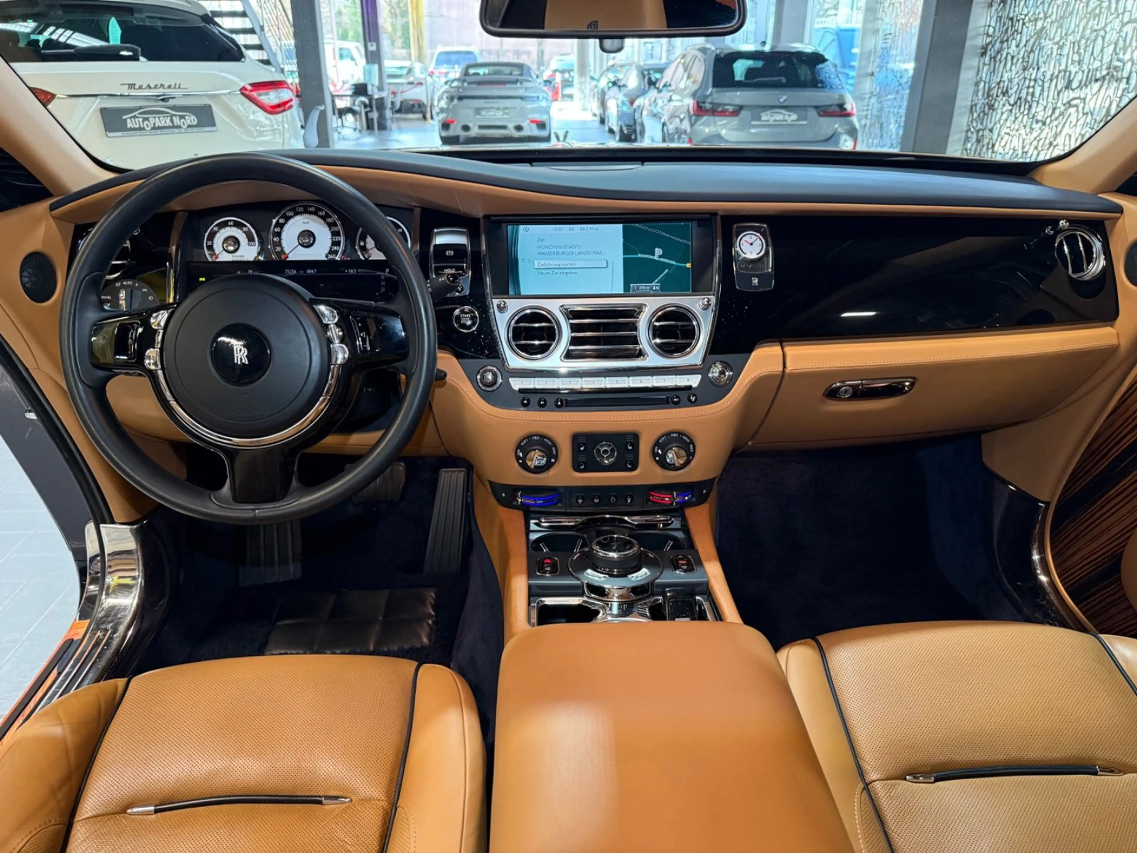 Rolls-Royce Wraith HUD~ACC~TWO-TONE~BELÜFTUNG~STERNEHIMMEL — photo 11