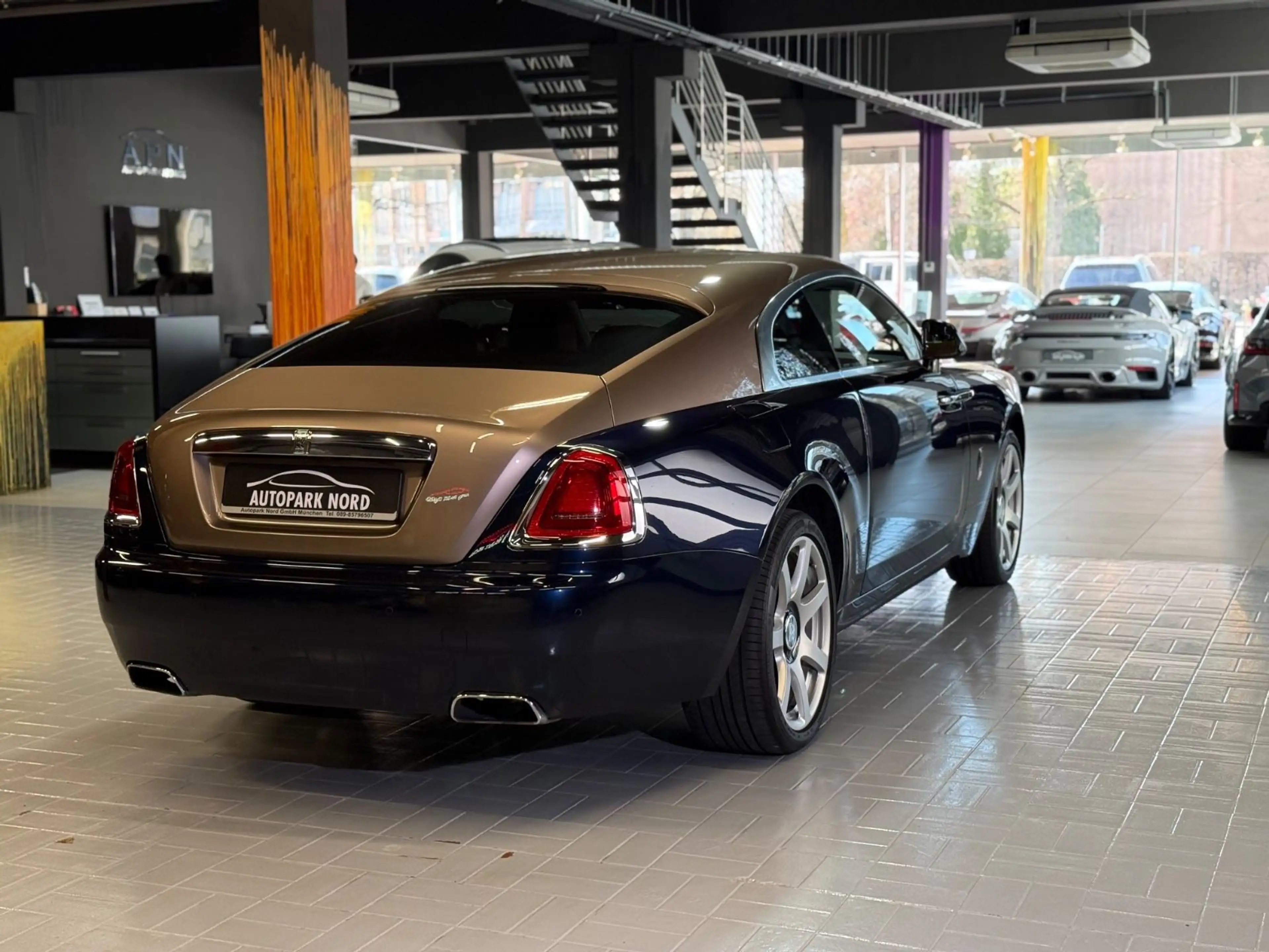 Rolls-Royce Wraith HUD~ACC~TWO-TONE~BELÜFTUNG~STERNEHIMMEL — photo 7