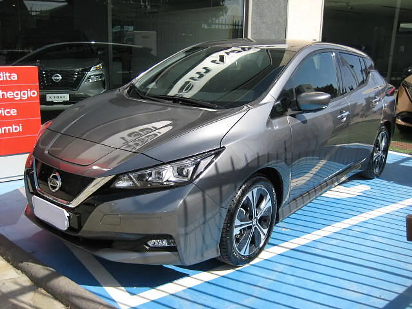 Nissan Leaf 2ª serie N-Connecta 40 kWh Bianco - 2