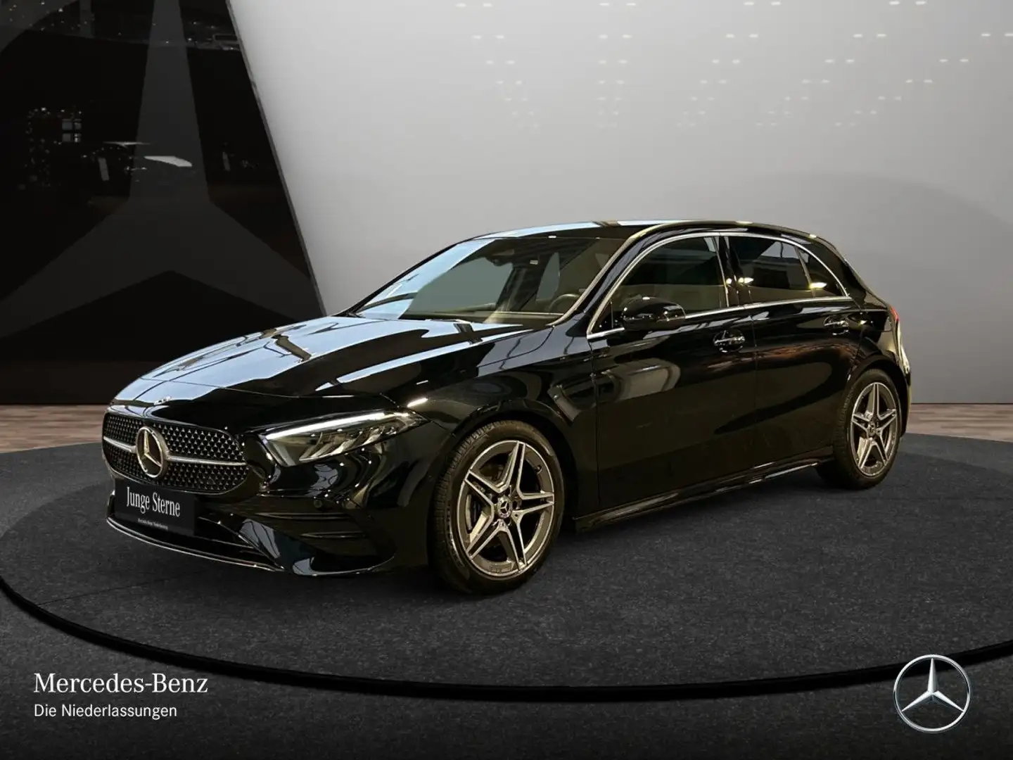 Mercedes-Benz A 180 AMG+LED+KAMERA+KEYLESS+7G Schwarz - 2
