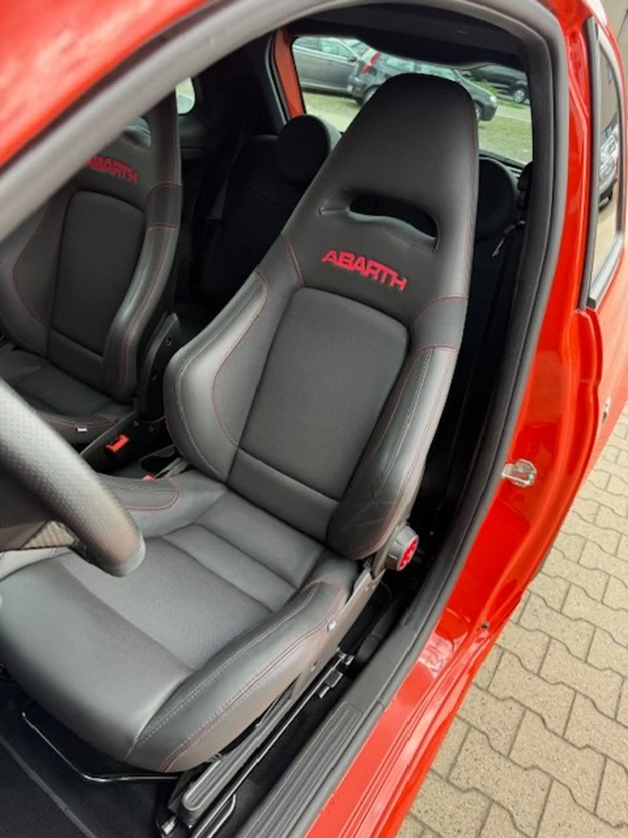 Fiat 500 Abarth 695 Competizione 180pk - SPORTZETELS - TOPSTAAT ! — photo 8