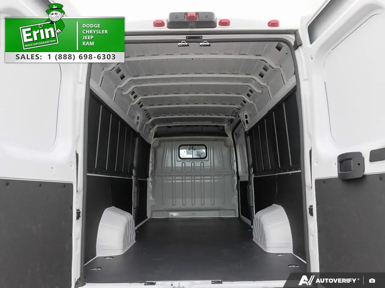 RAM ProMaster 3500 снимка RAM ProMaster 3500