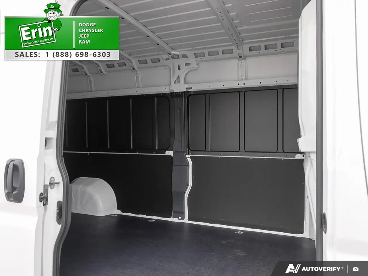 RAM ProMaster 3500 снимка RAM ProMaster 3500