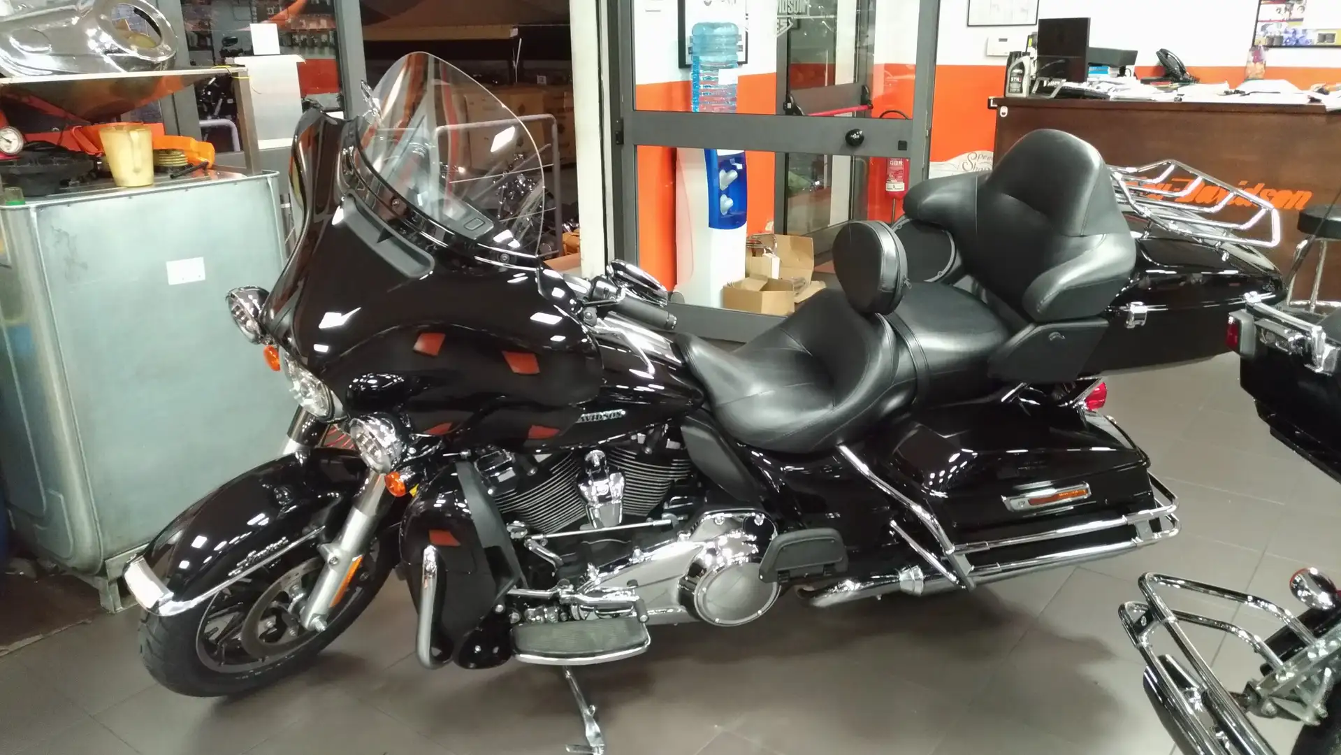 Harley-Davidson Electra Glide ultra limited Negro - 2