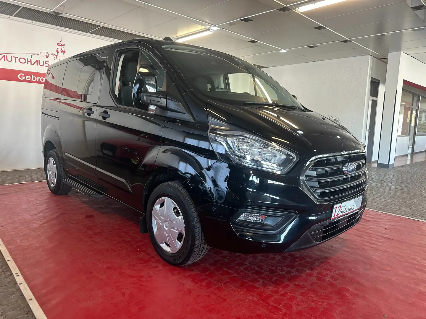 Ford Transit Custom 320 L1H1 VA Trend Schwarz - 1