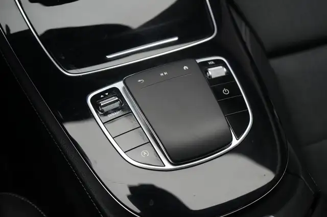 Mercedes-Benz 220 view 20