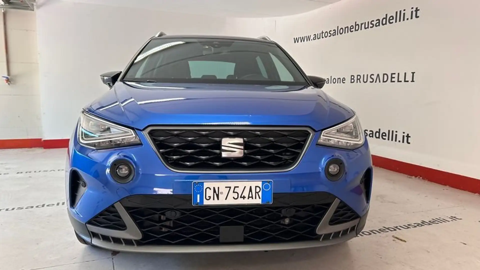 SEAT Arona Arona 1.0 EcoTSI 110 CV FR RETROC. NAVI Blu/Azzurro - 2