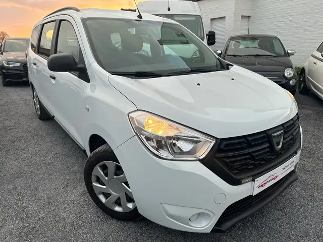 Dacia Lodgy Blue dCi 115 Comfort 7 plaatsen 12Maanden waarborg