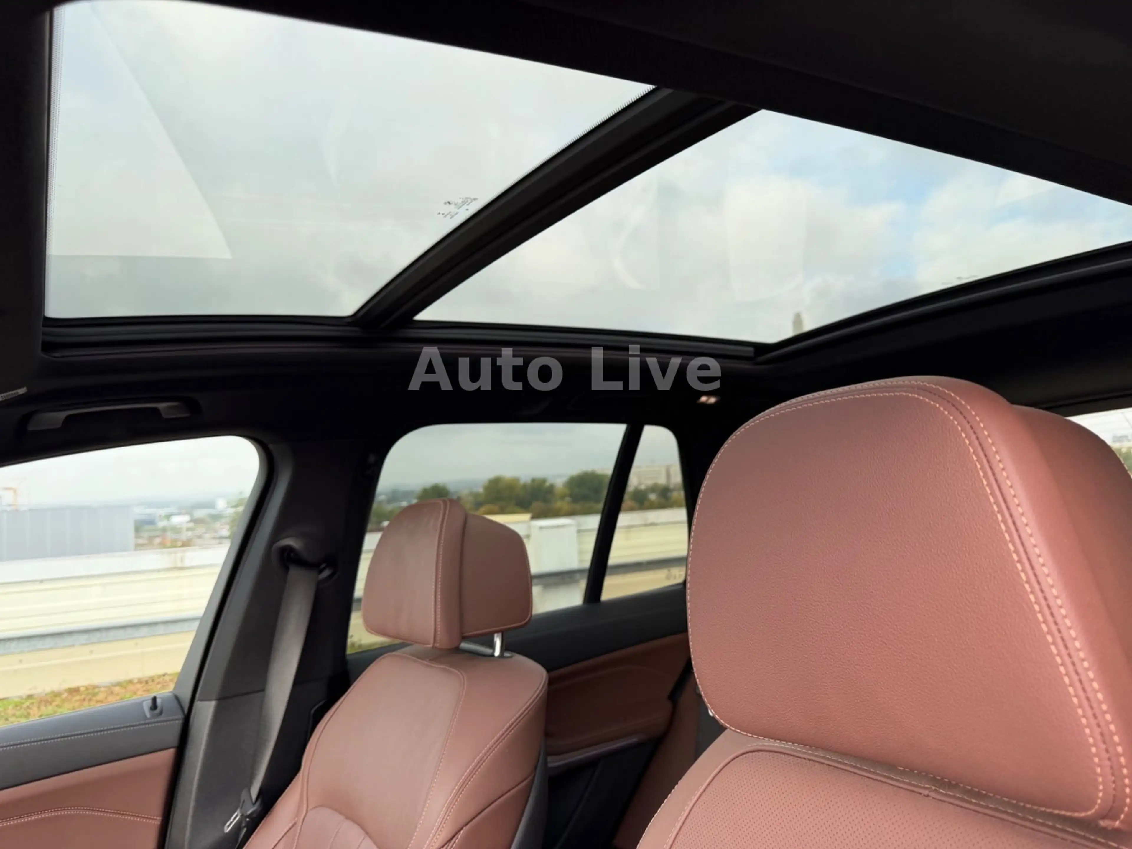 BMW X5 xDrive 45e*M PAKET*PAN*LUFT*NAV*LASER*360*VOL — photo 13