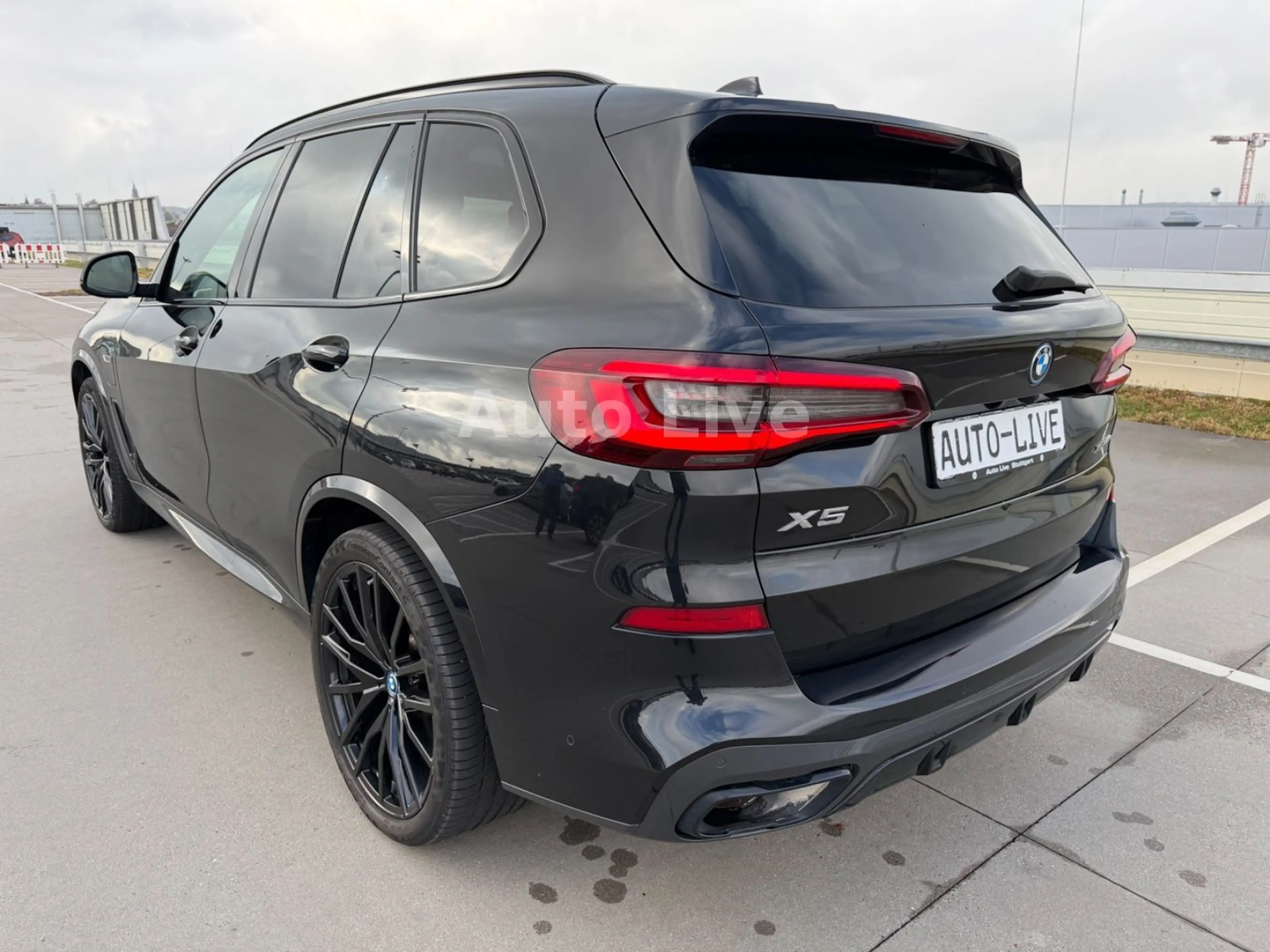 BMW X5 xDrive 45e*M PAKET*PAN*LUFT*NAV*LASER*360*VOL — photo 3
