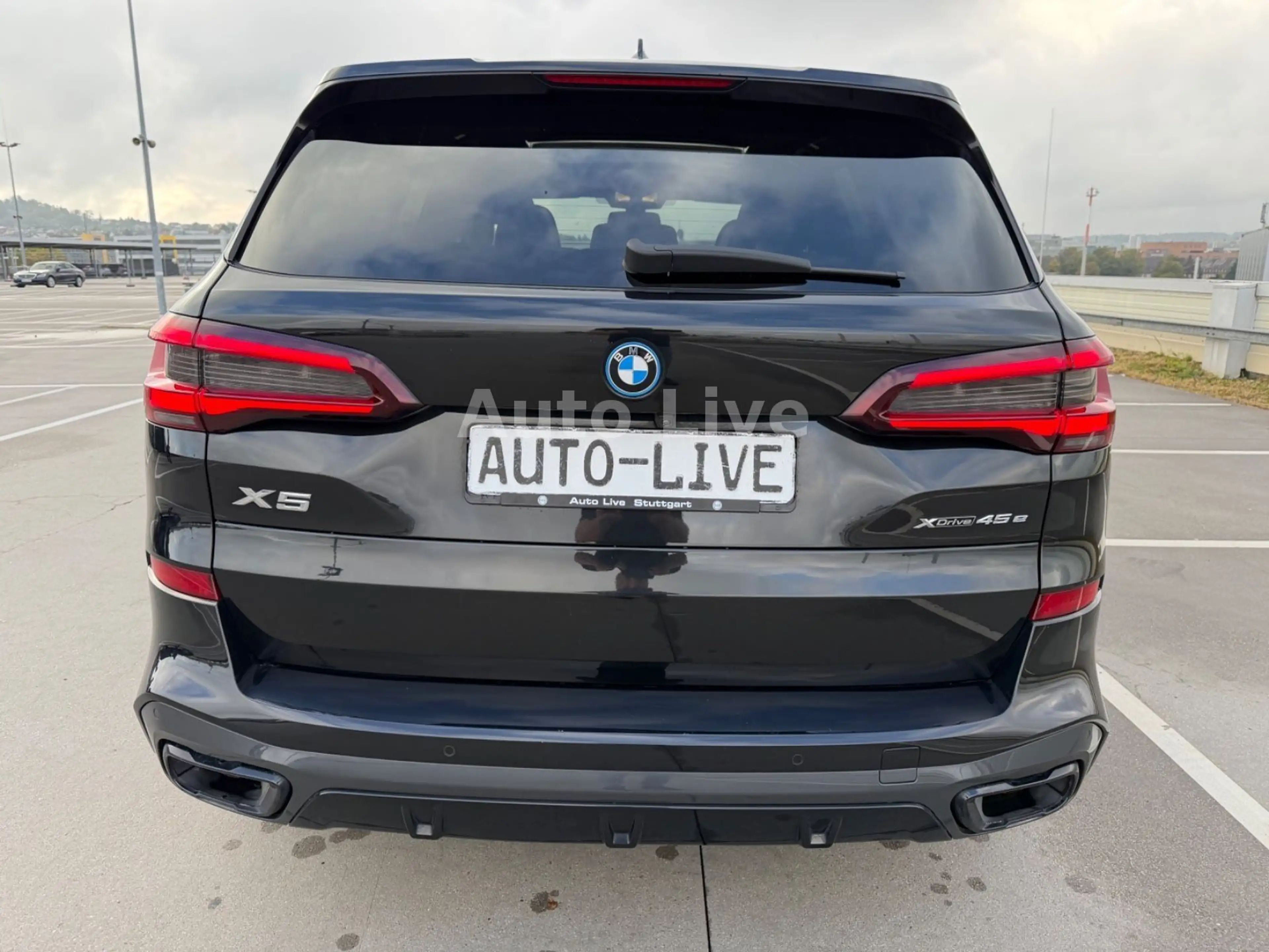BMW X5 xDrive 45e*M PAKET*PAN*LUFT*NAV*LASER*360*VOL — photo 4