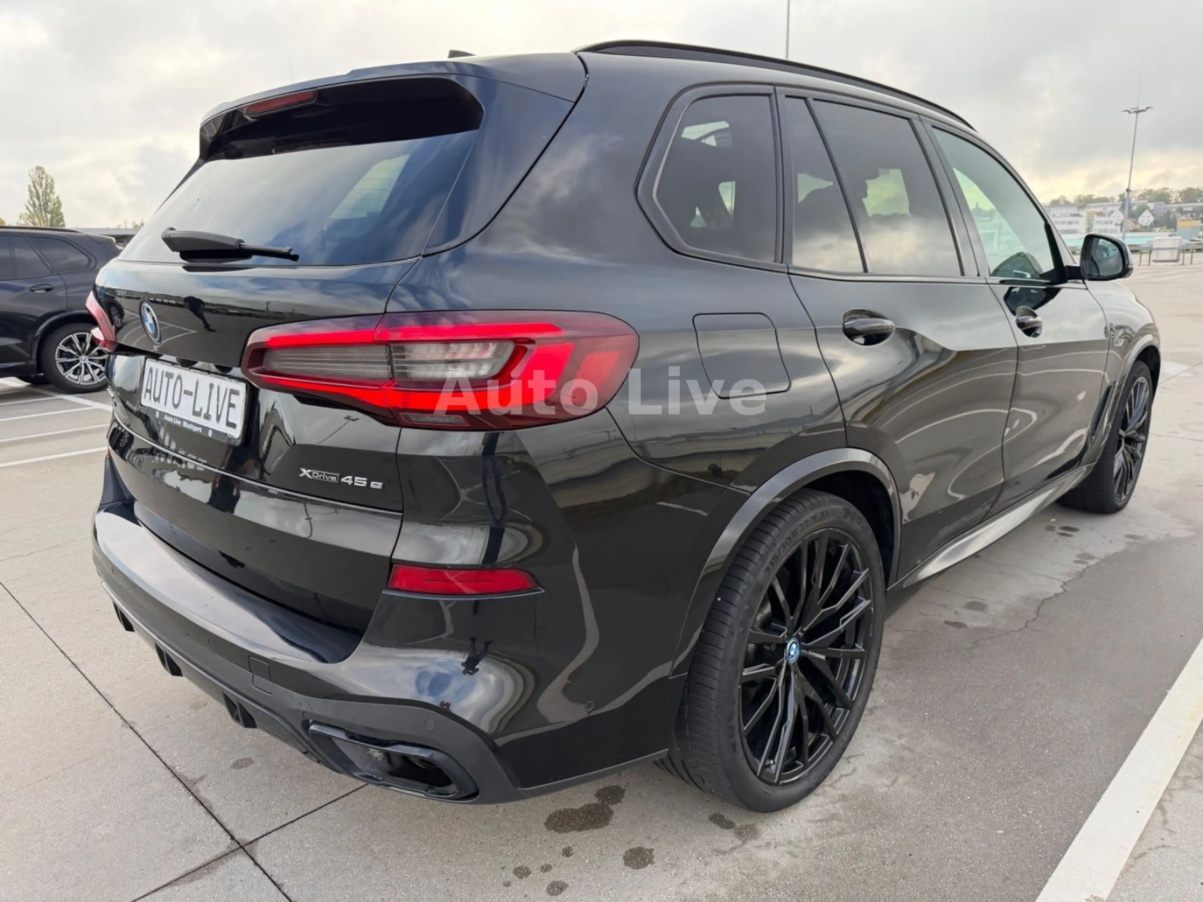 BMW X5 xDrive 45e*M PAKET*PAN*LUFT*NAV*LASER*360*VOL — photo 5