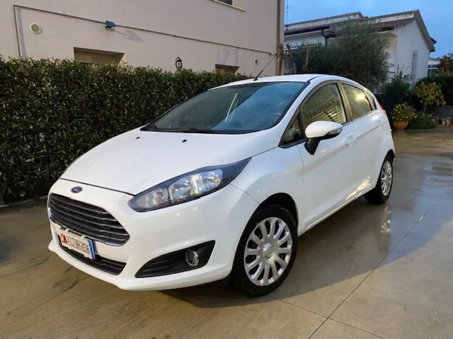 Ford Fiesta Fiesta VI 2013 5p 1.0 Business 80cv E6 Wit - 1