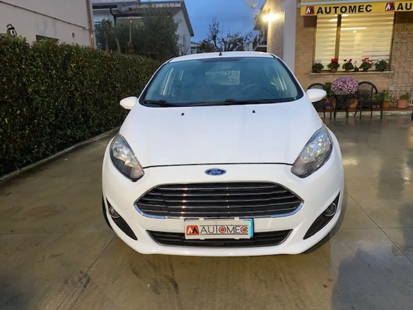 Ford Fiesta Fiesta VI 2013 5p 1.0 Business 80cv E6 Wit - 2