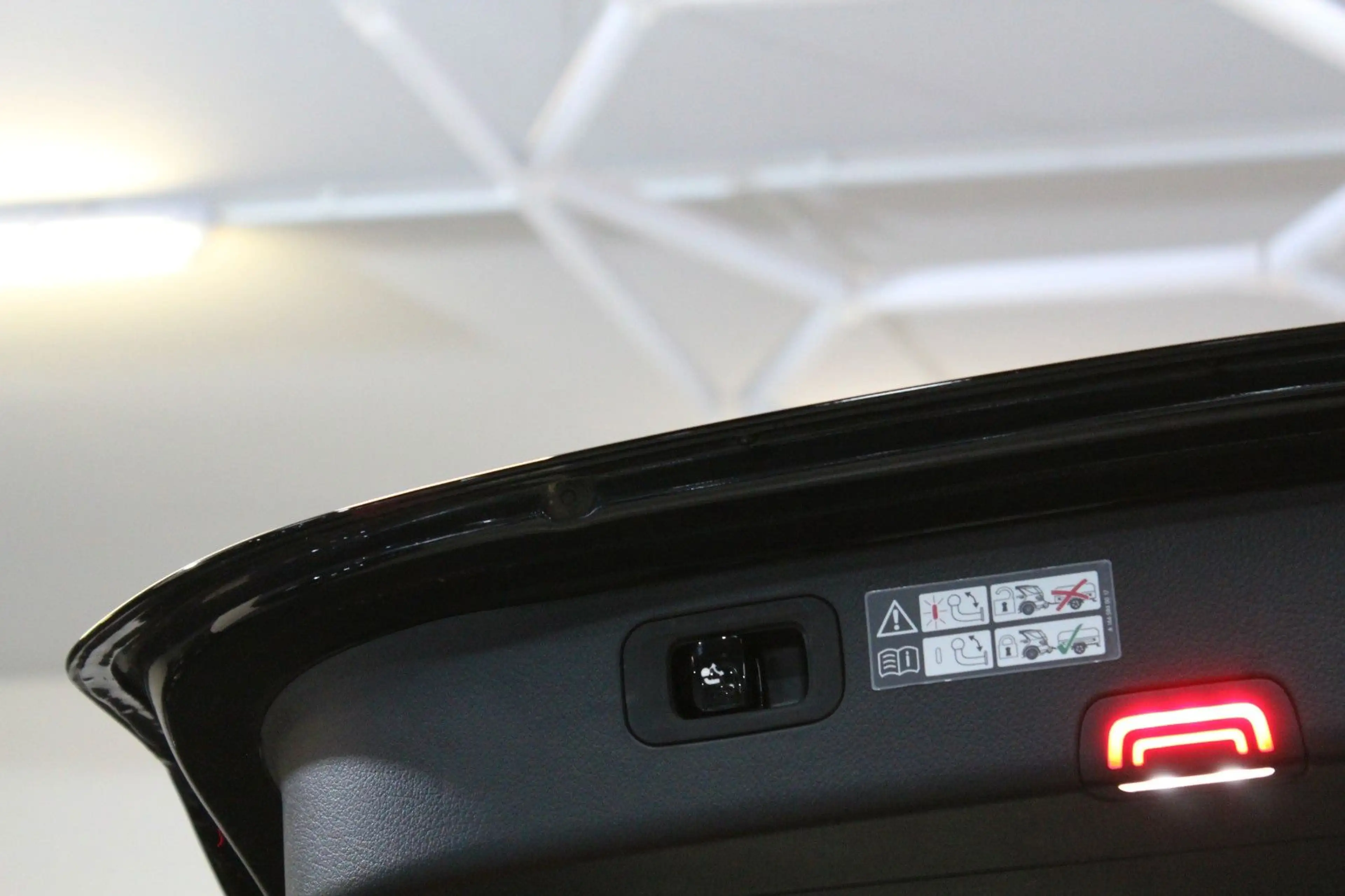 Mercedes-Benz C 200 T-Modell*LED*Navi*AHK*Mbux*Kamera*Spurass. — photo 32