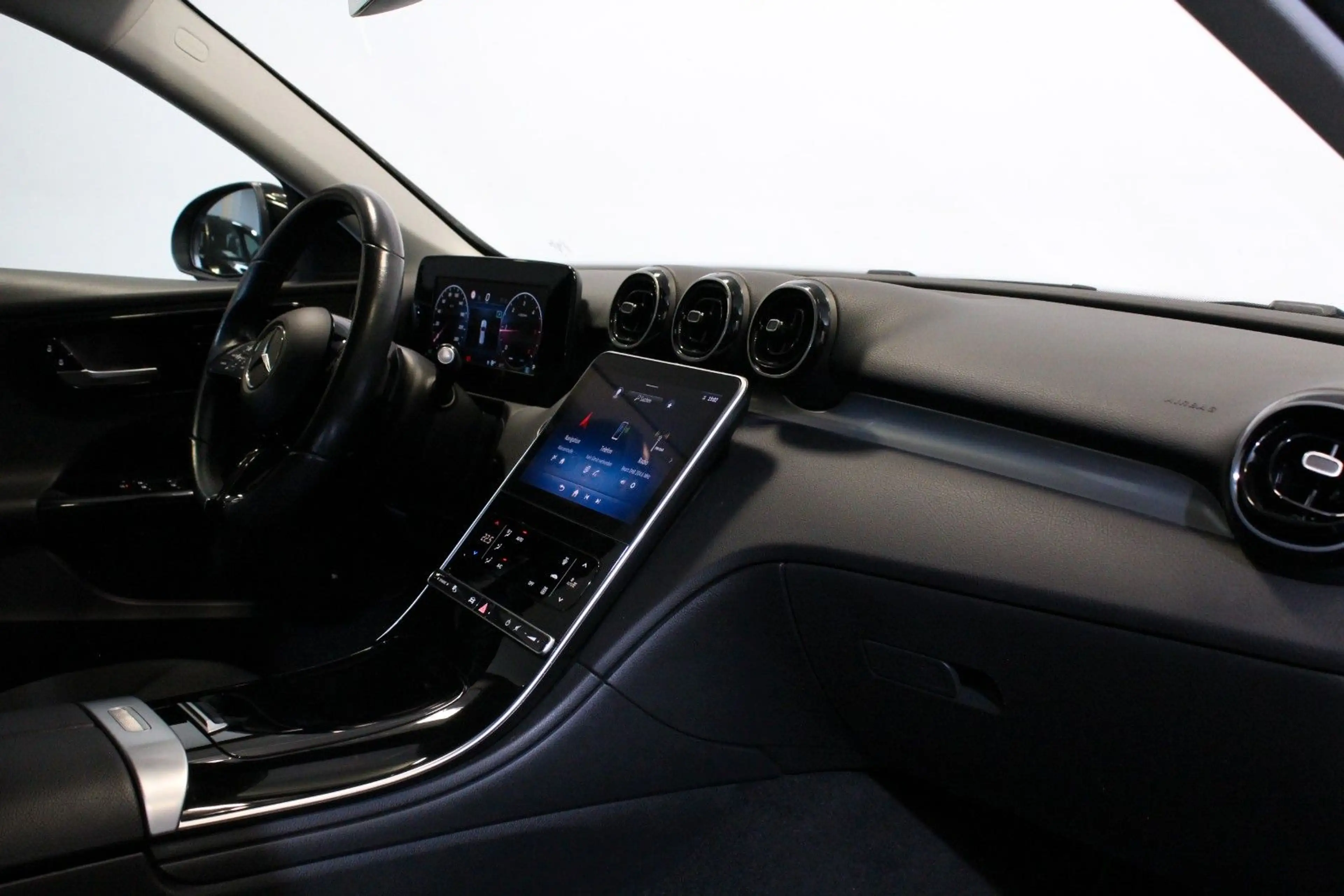Mercedes-Benz C 200 T-Modell*LED*Navi*AHK*Mbux*Kamera*Spurass. — photo 29