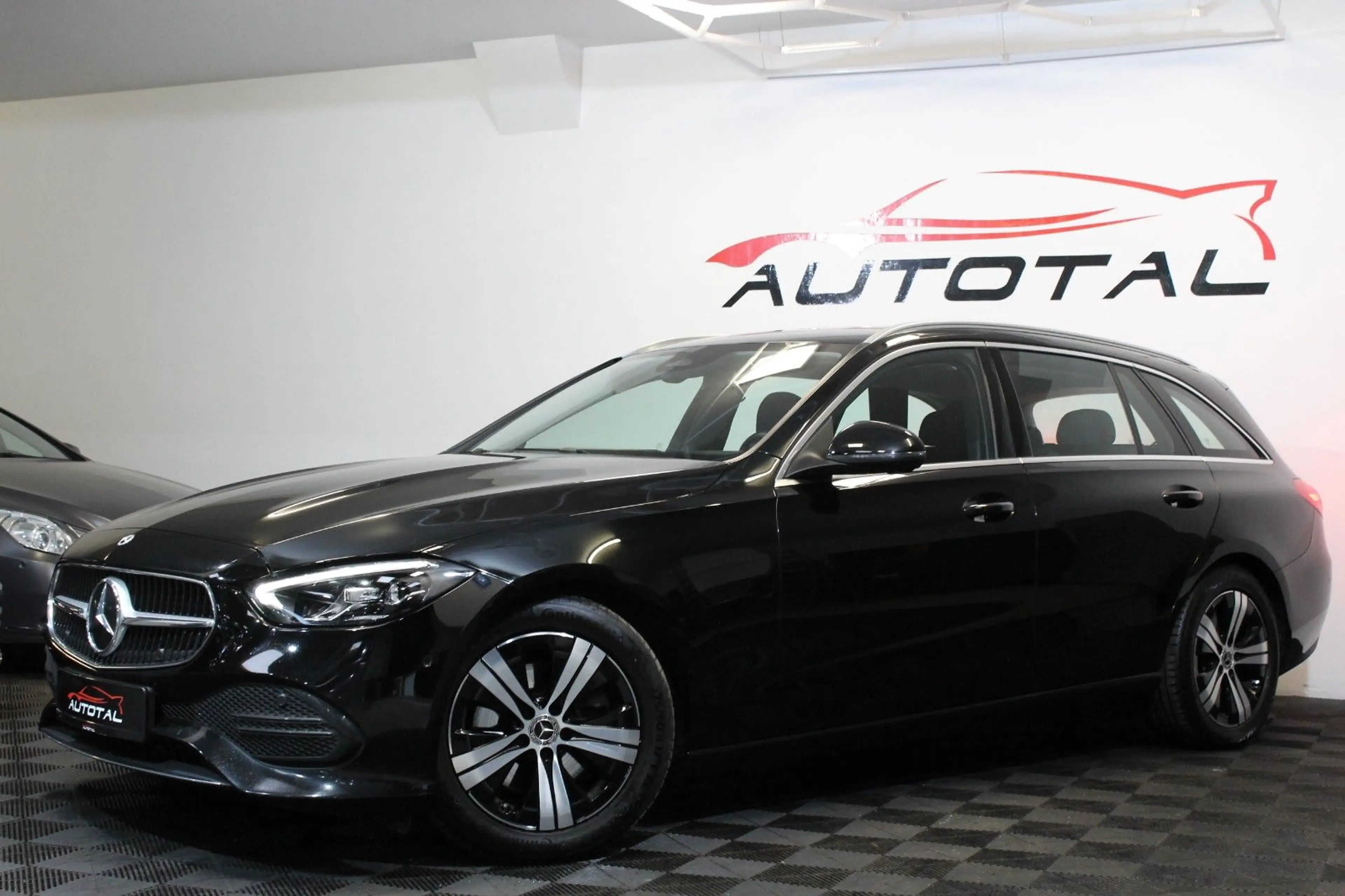 Mercedes-Benz C 200 T-Modell*LED*Navi*AHK*Mbux*Kamera*Spurass. — photo 2