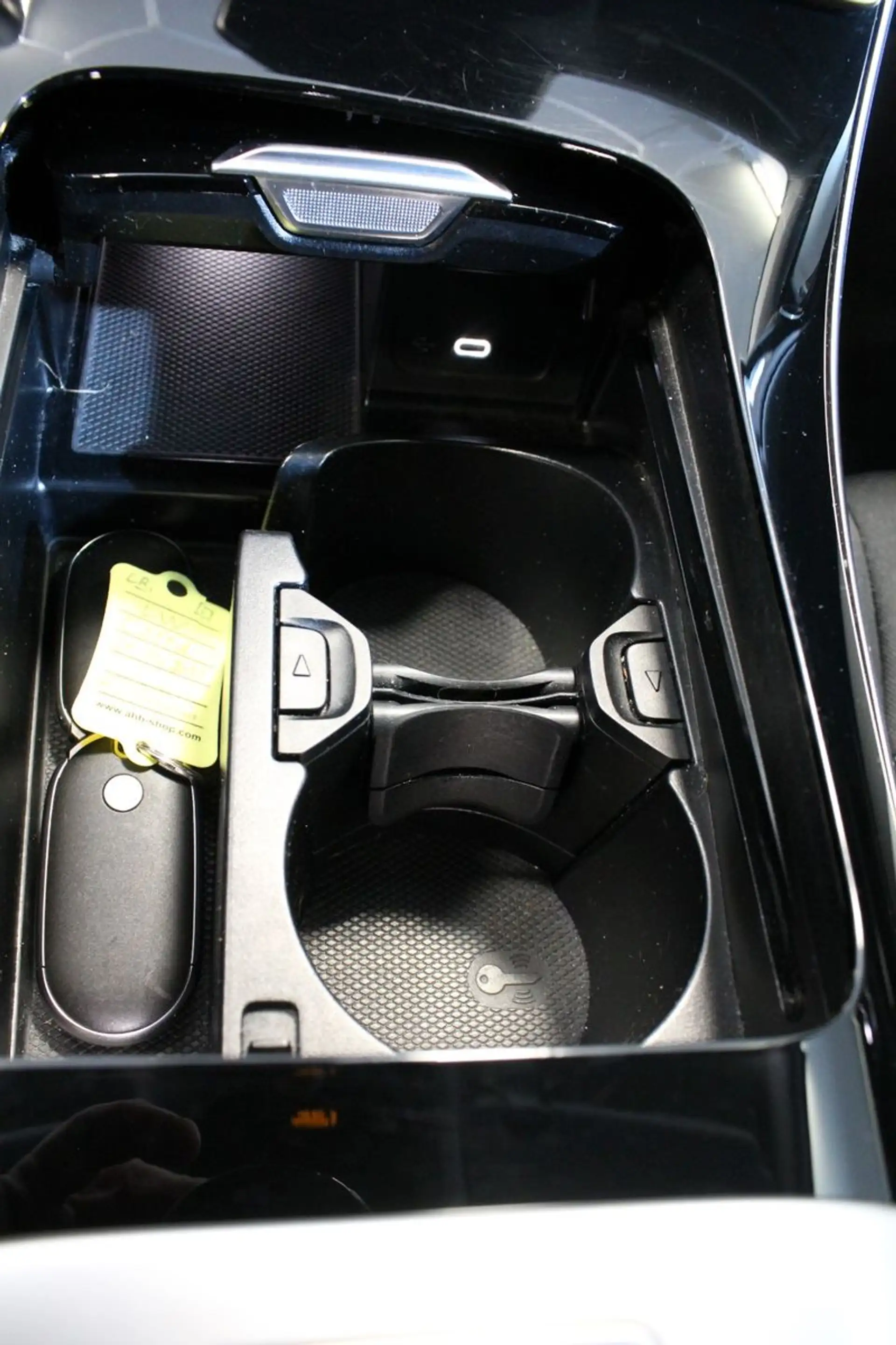 Mercedes-Benz C 200 T-Modell*LED*Navi*AHK*Mbux*Kamera*Spurass. — photo 36