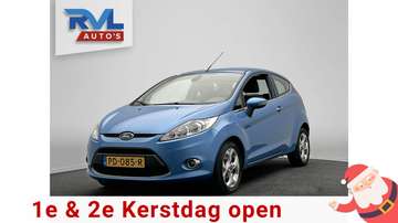 1.4 Titanium Keyless Entry Lichtmetaal 15 Inch Air