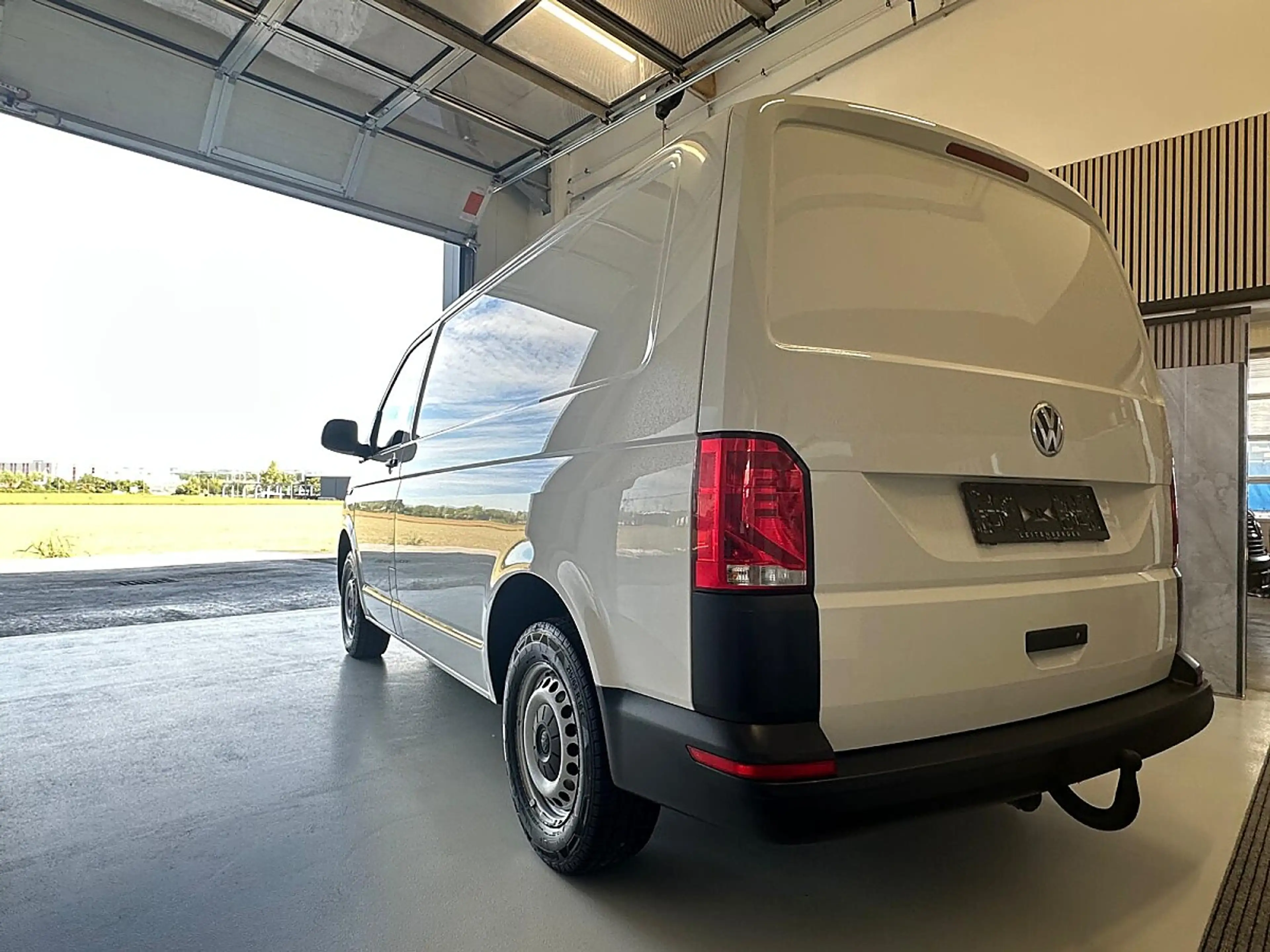 Volkswagen T6.1 Transporter KR HK *Sitzheizung *Tempomat *Anängerkupplung* — photo 14