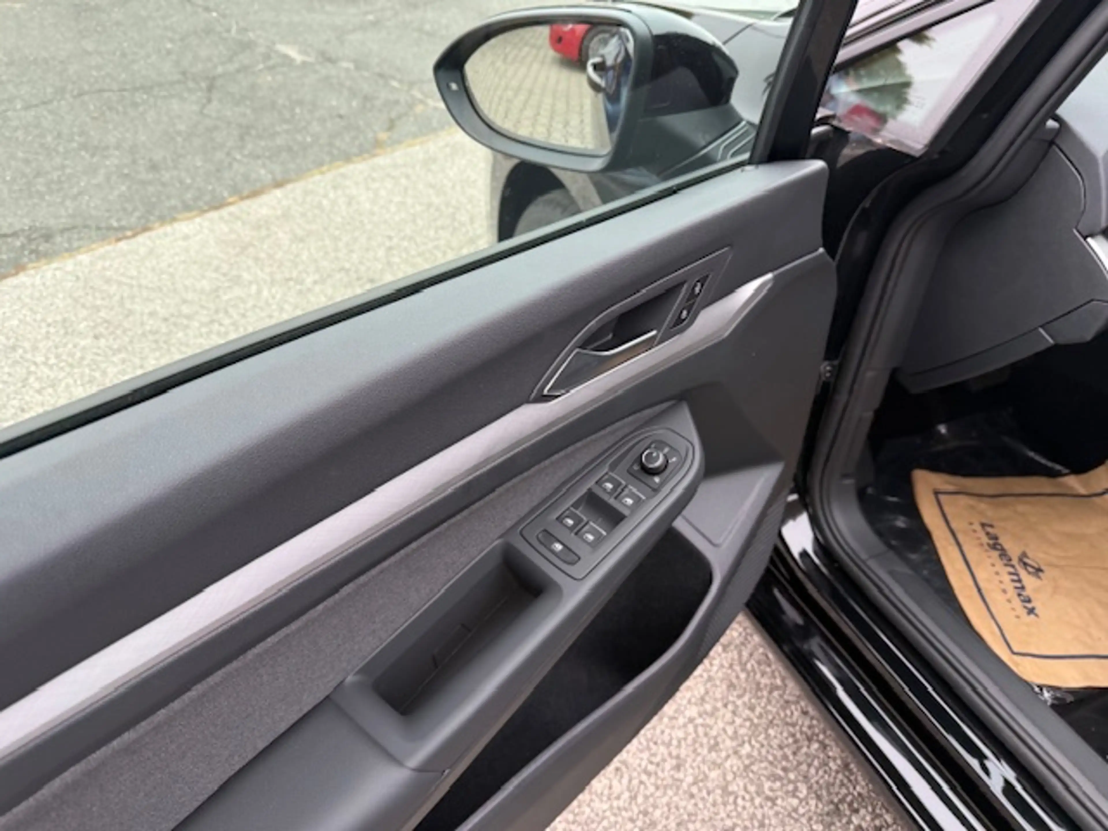 Volkswagen Golf 2.0 TDI 110 kW Life inkl. Anhängekupplung — photo 13