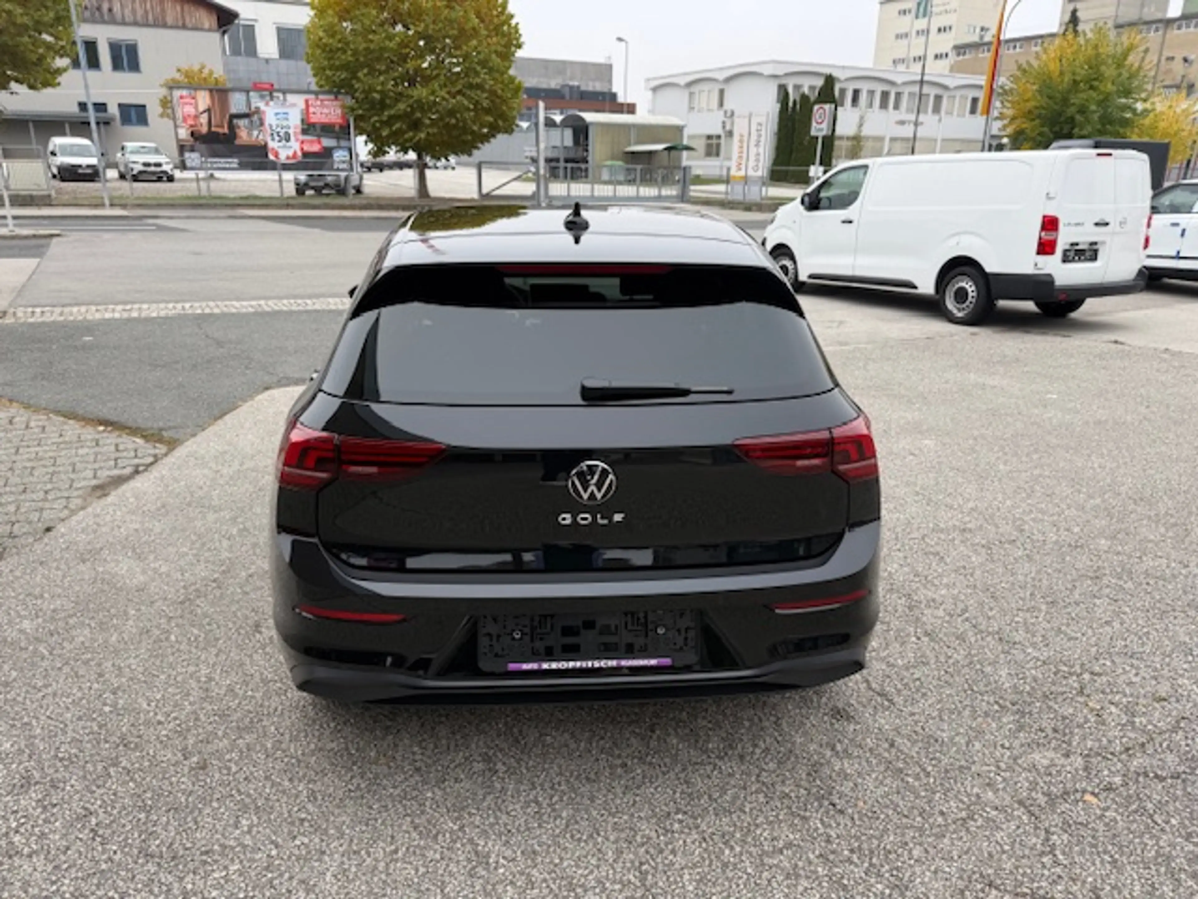 Volkswagen Golf 2.0 TDI 110 kW Life inkl. Anhängekupplung — photo 4